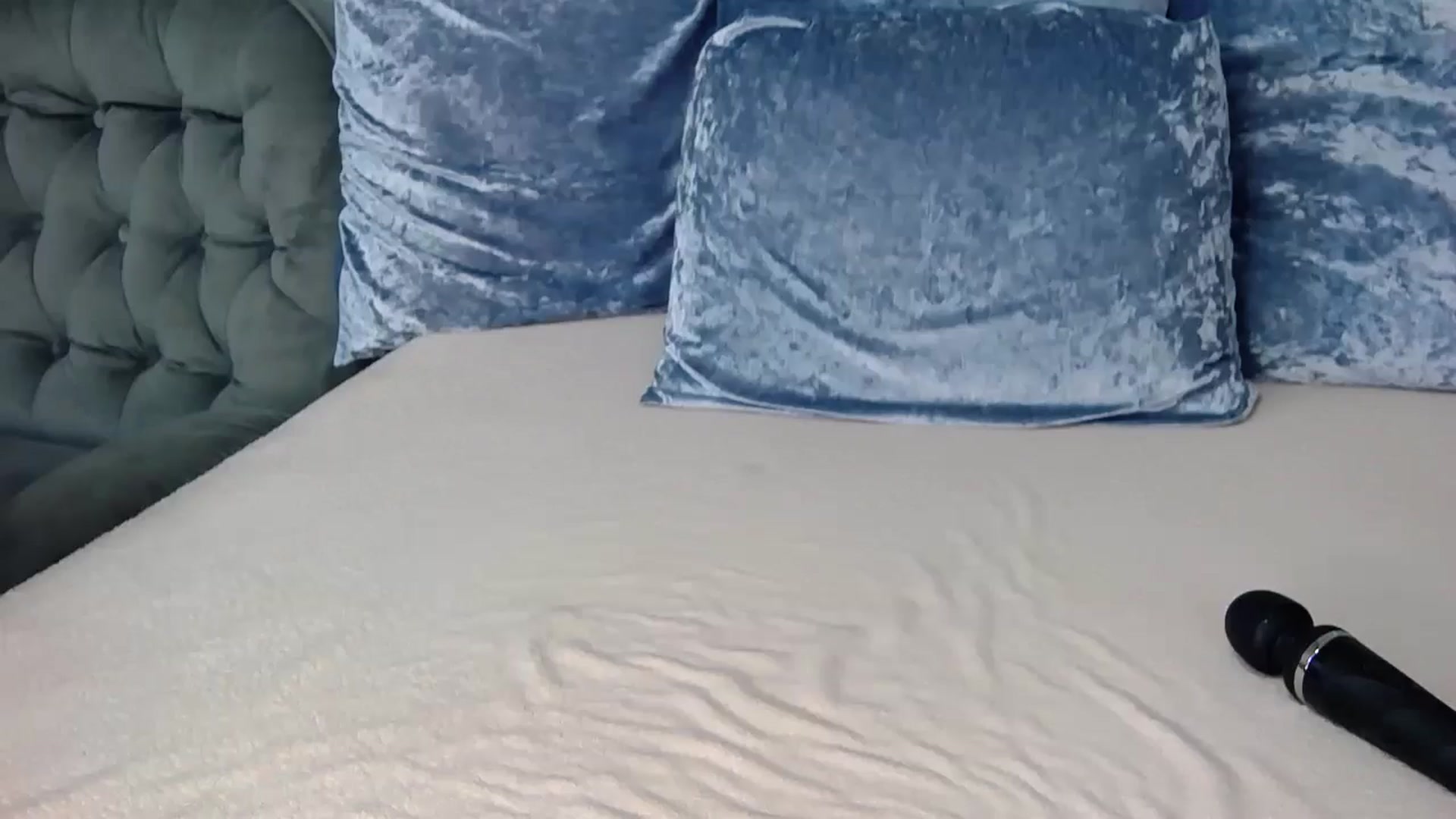 Gallery image thumbnail from Floured's myfreecams stream on, 05/11/2026, 11:39 image 7 of 20