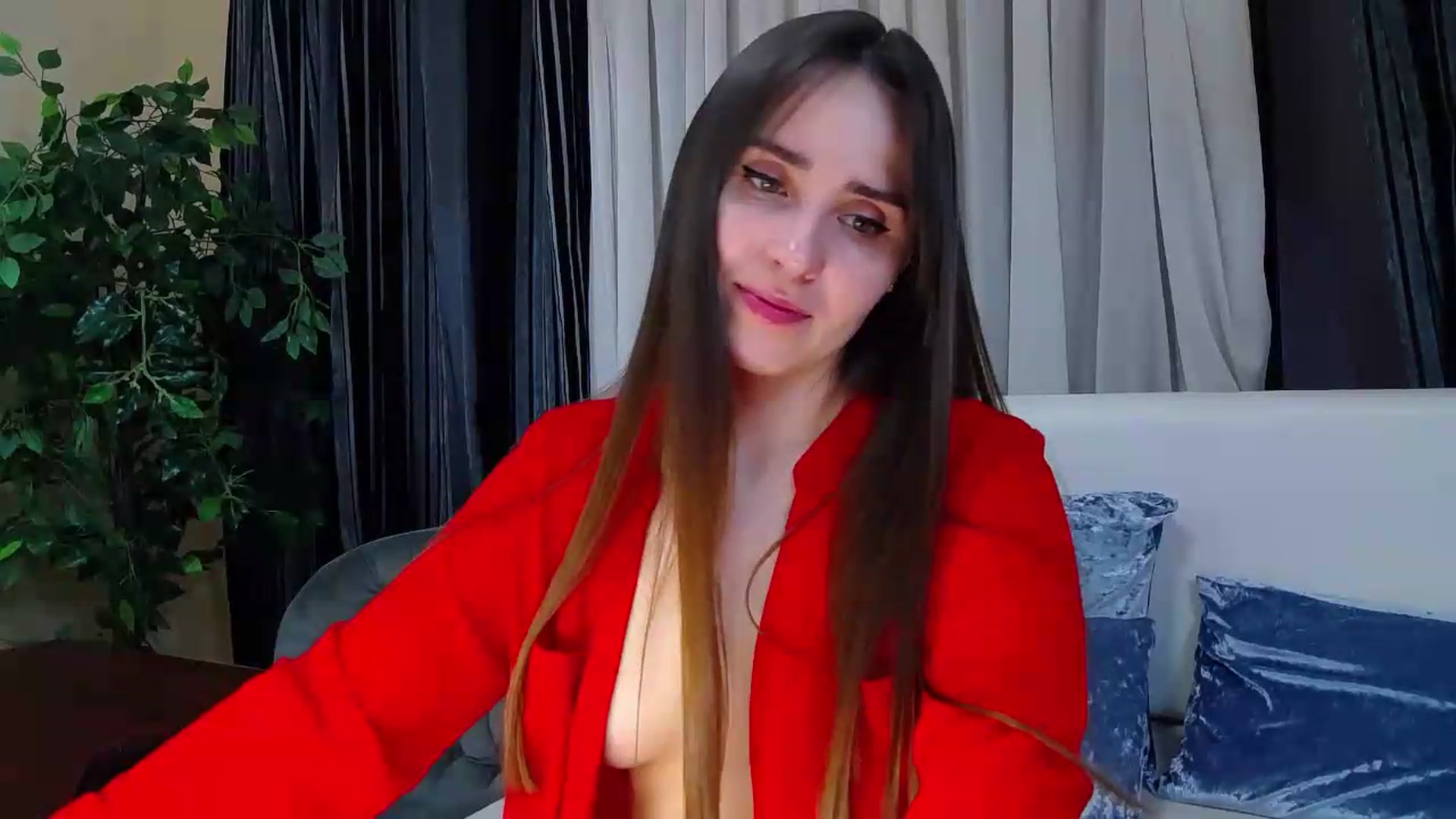 Gallery image thumbnail from Floured's myfreecams stream on, 06/20/2026, 08:04 image 14 of 20