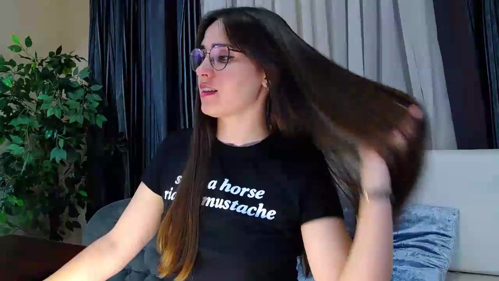 Gallery image thumbnail from Floured's myfreecams stream on, 07/16/2026, 11:36 image 14 of 20