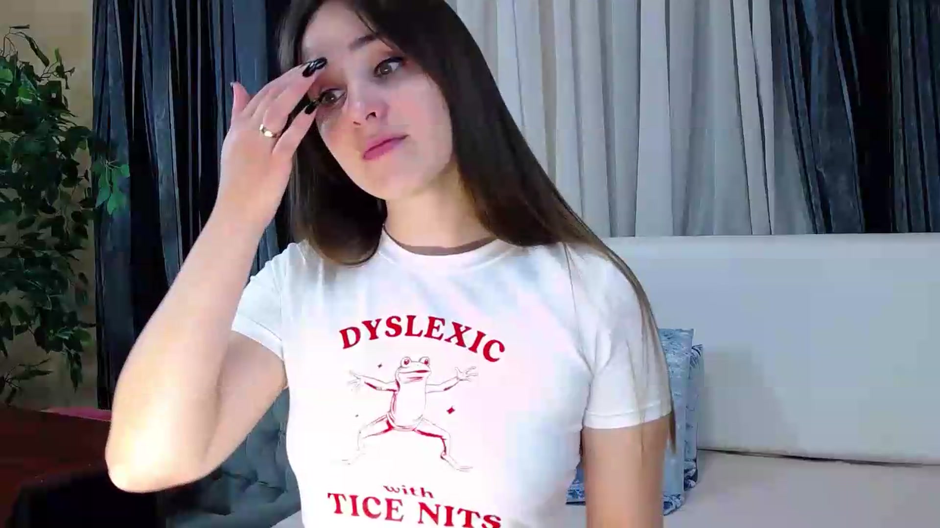 Gallery image thumbnail from Floured's myfreecams stream on, 07/29/2026, 07:54 image 5 of 20