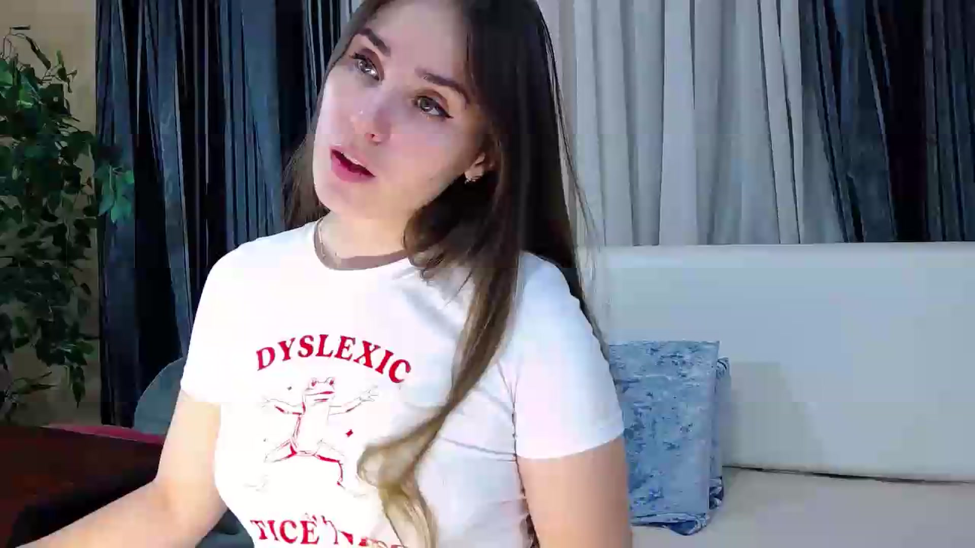 Gallery image thumbnail from Floured's myfreecams stream on, 07/29/2026, 07:54 image 2 of 20