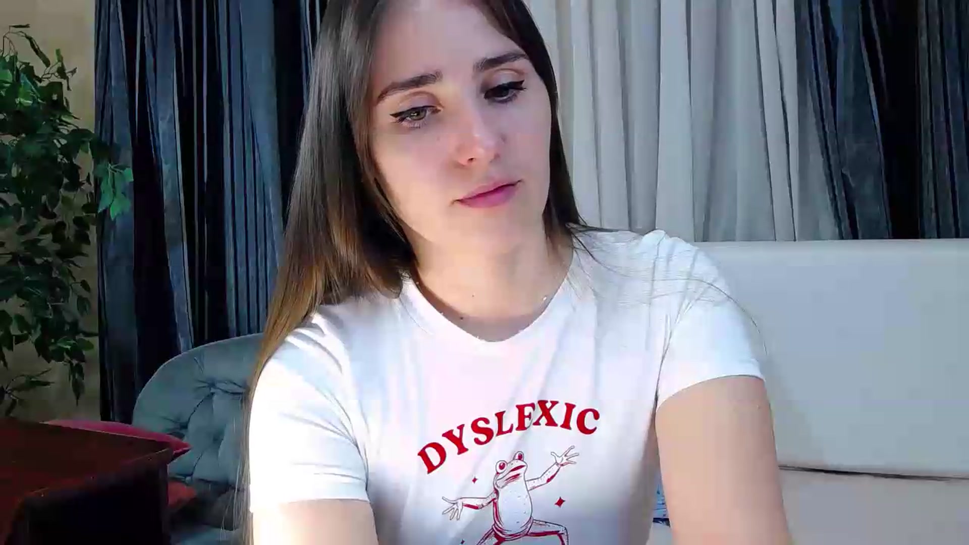 Gallery image thumbnail from Floured's myfreecams stream on, 07/29/2026, 07:54 image 11 of 20