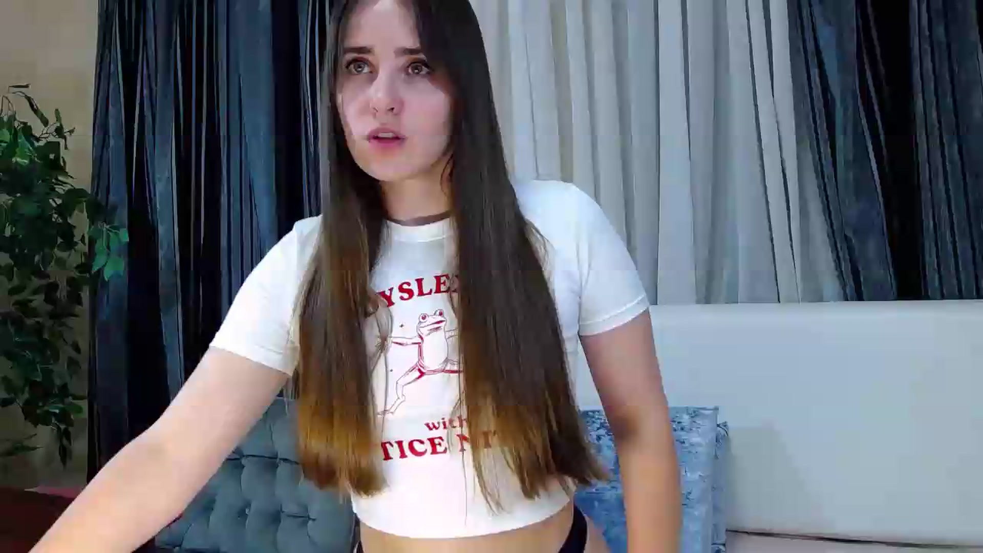 Gallery image thumbnail from Floured's myfreecams stream on, 07/29/2026, 09:29 image 1 of 20