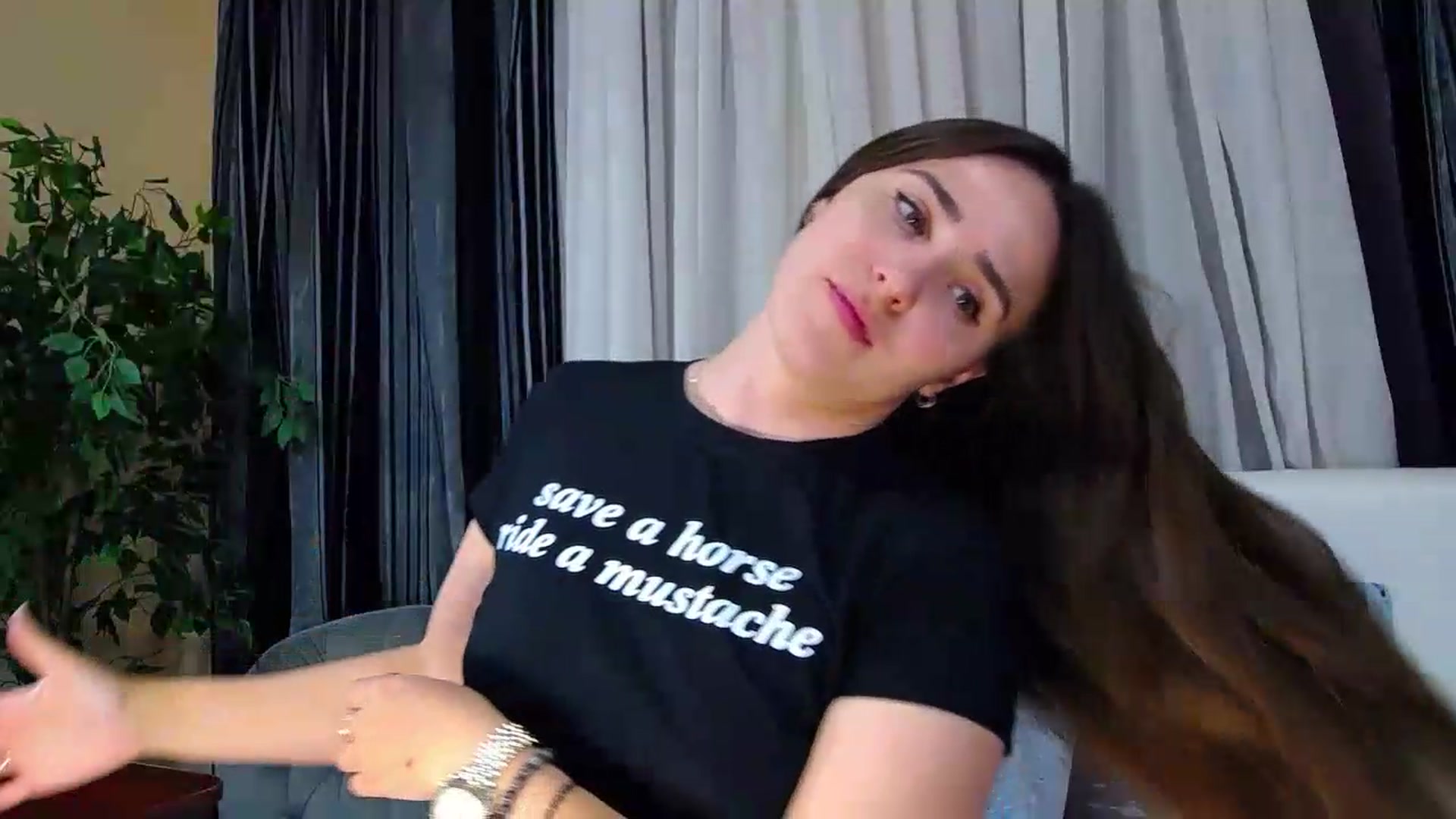 Gallery image thumbnail from Floured's myfreecams stream on, 08/02/2026, 07:43 image 18 of 20