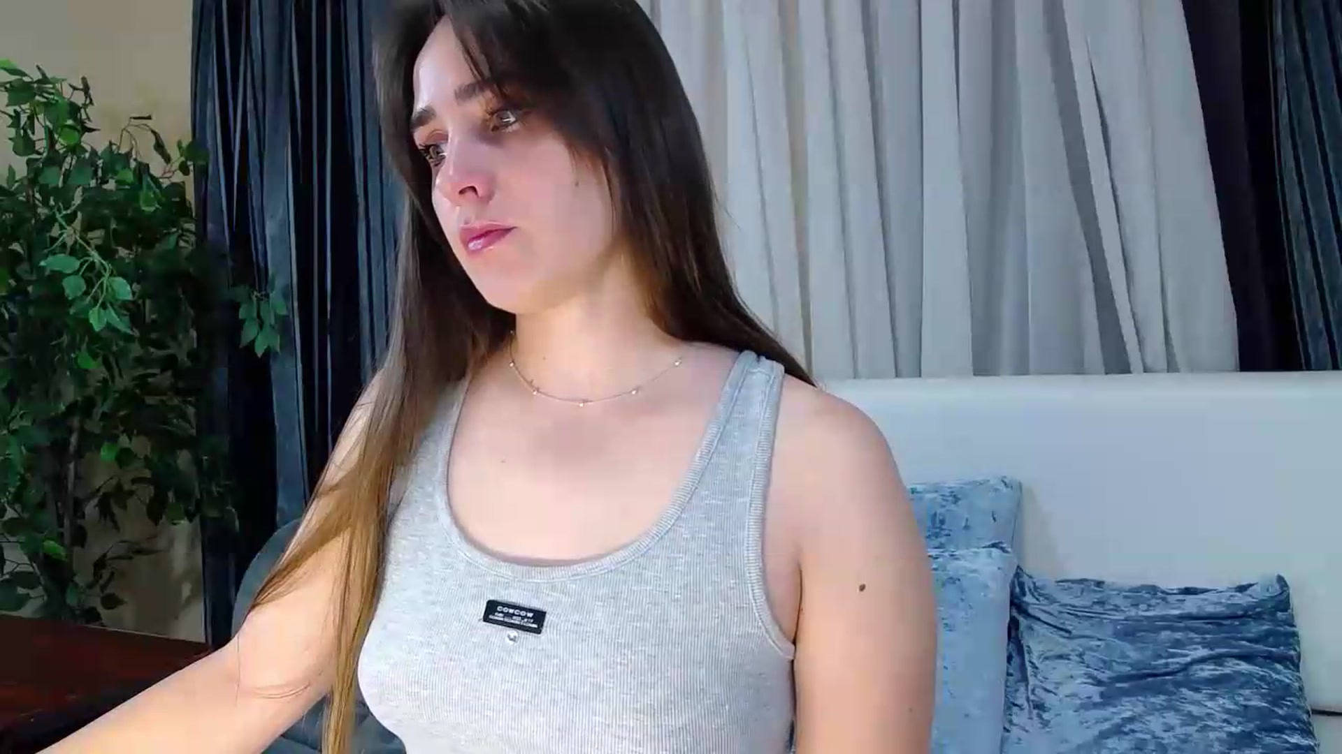 Gallery image thumbnail from Floured's myfreecams stream on, 08/04/2026, 07:36 image 7 of 20