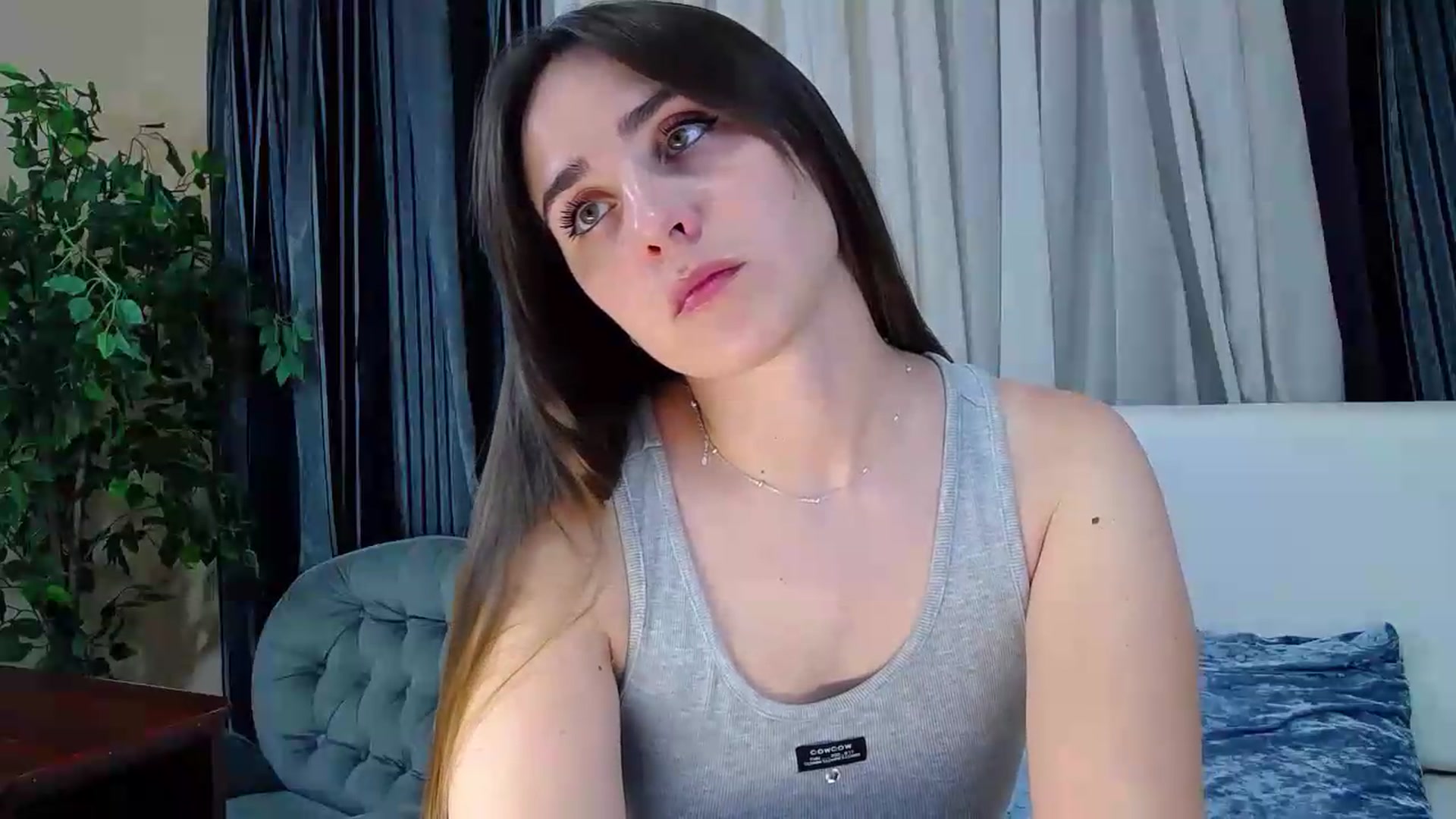 Gallery image thumbnail from Floured's myfreecams stream on, 08/04/2026, 07:36 image 15 of 20