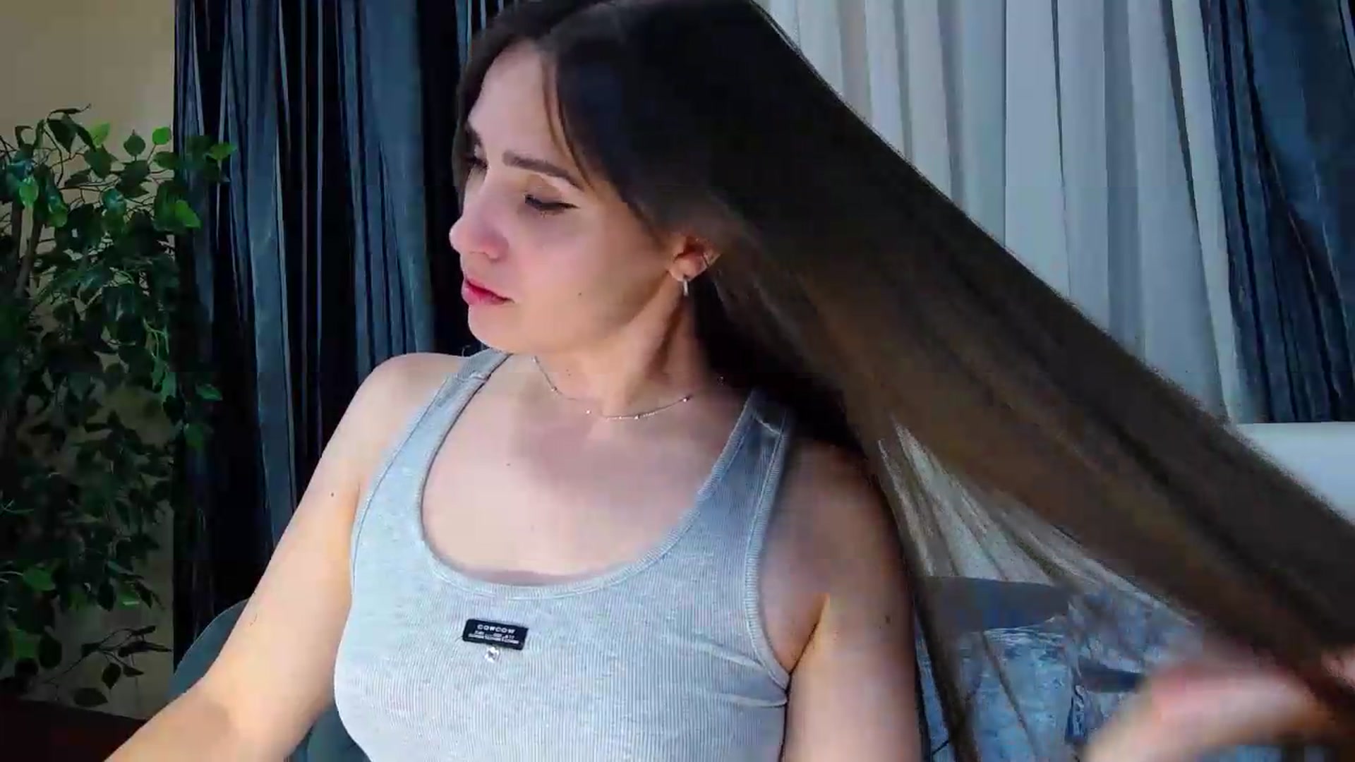 Gallery image thumbnail from Floured's myfreecams stream on, 08/12/2026, 08:38 image 18 of 20