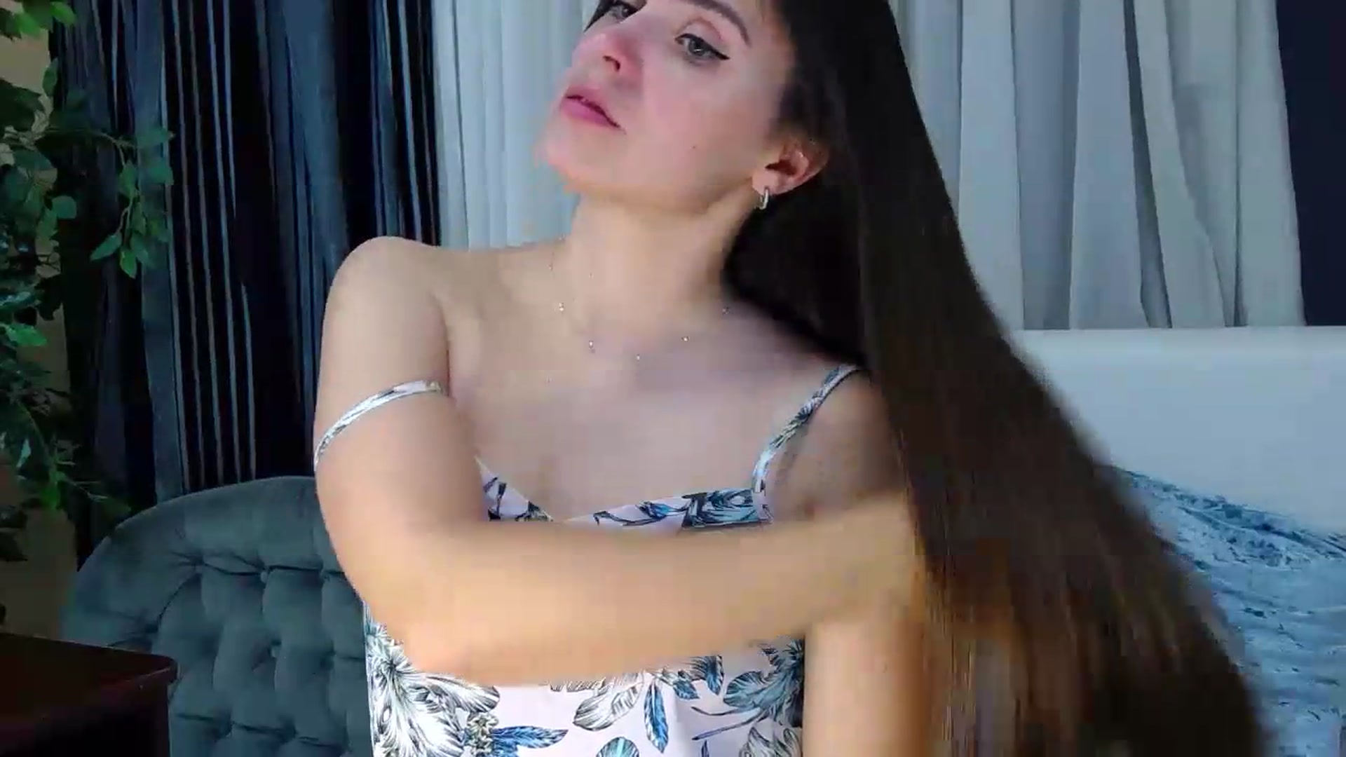 Gallery image thumbnail from Floured's myfreecams stream on, 08/20/2026, 07:09 image 8 of 20