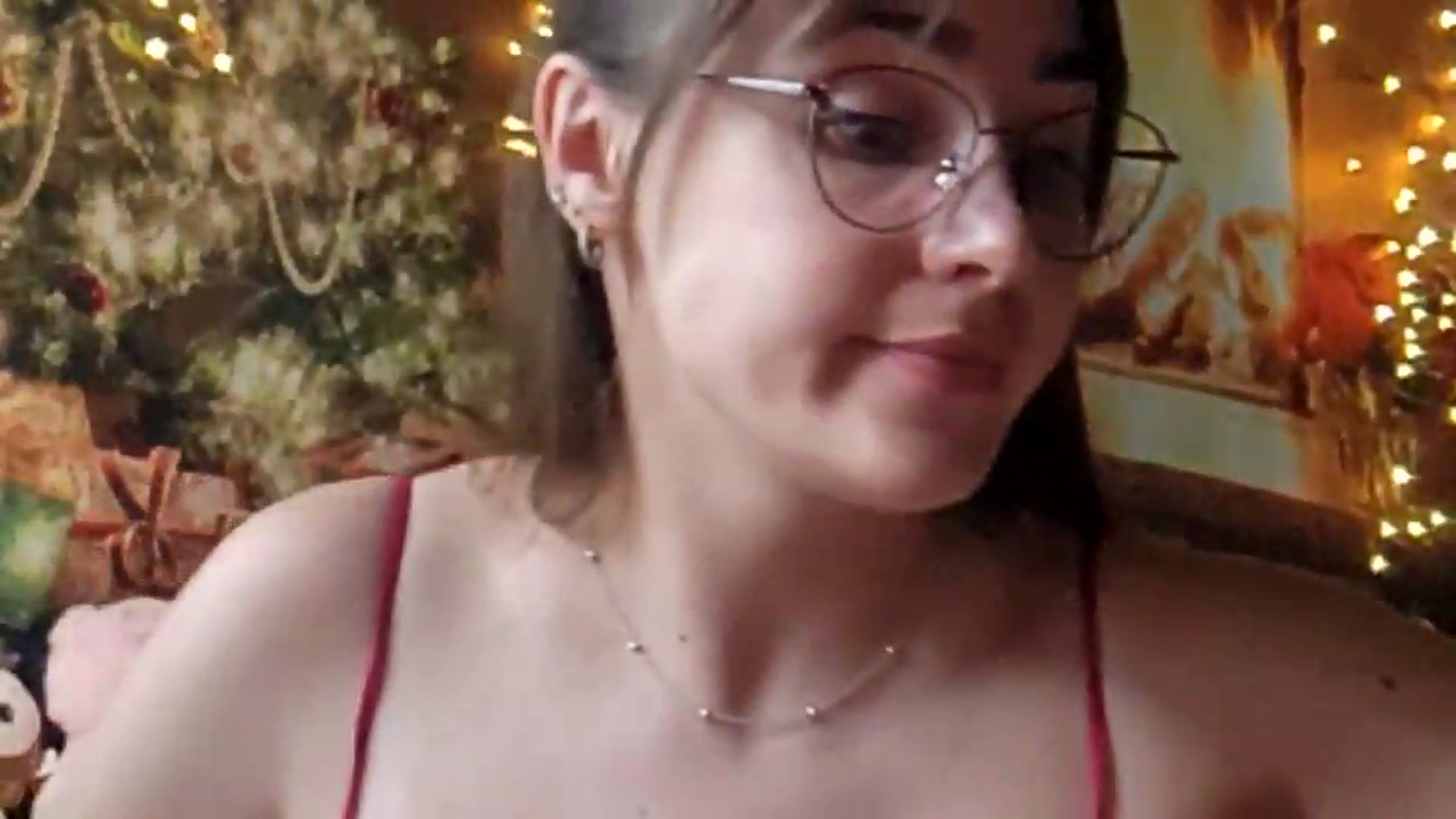 Gallery image thumbnail from Floured's myfreecams stream on, 08/20/2026, 16:38 image 4 of 20