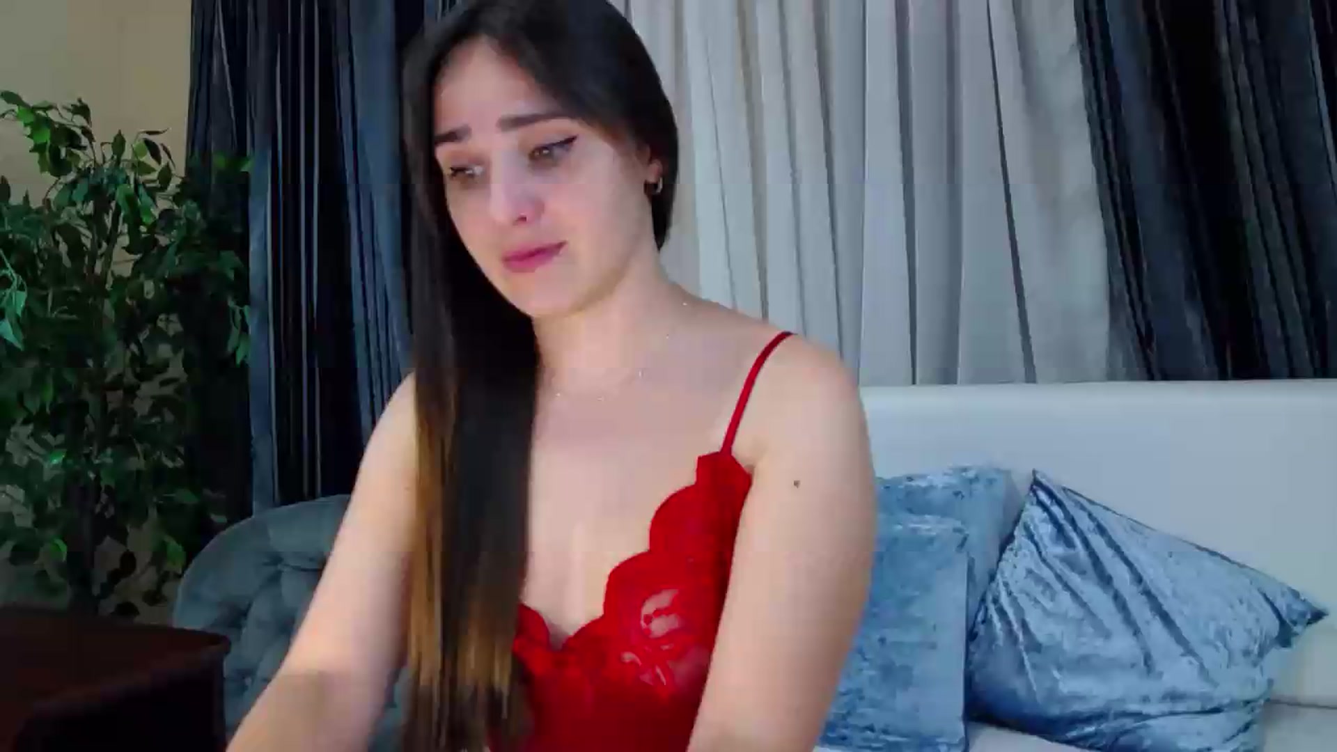 Gallery image thumbnail from Floured's myfreecams stream on, 08/22/2026, 09:08 image 2 of 20