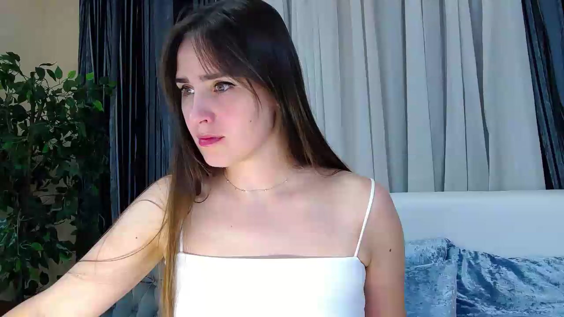 Gallery image thumbnail from Floured's myfreecams stream on, 09/03/2026, 11:36 image 6 of 20