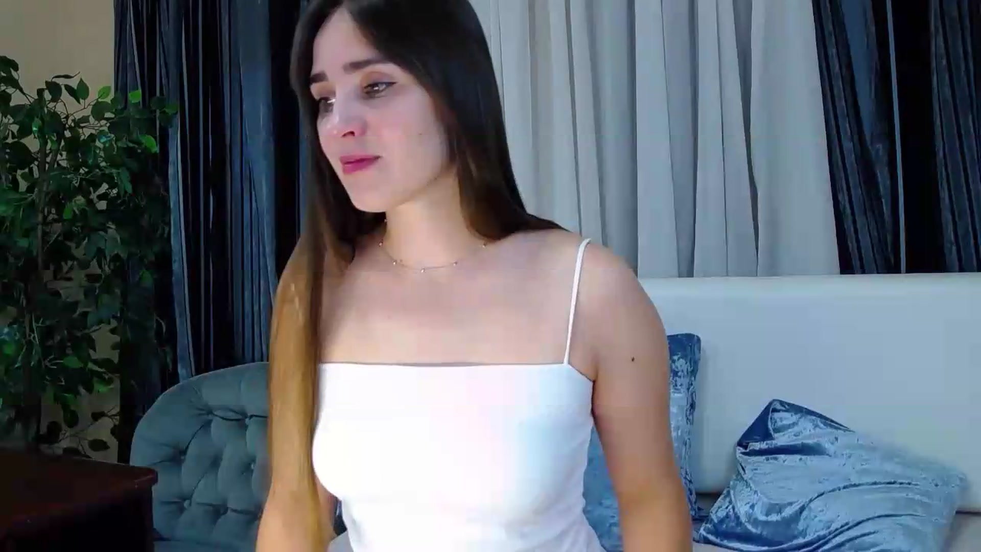 Gallery image thumbnail from Floured's myfreecams stream on, 09/04/2026, 08:11 image 2 of 20