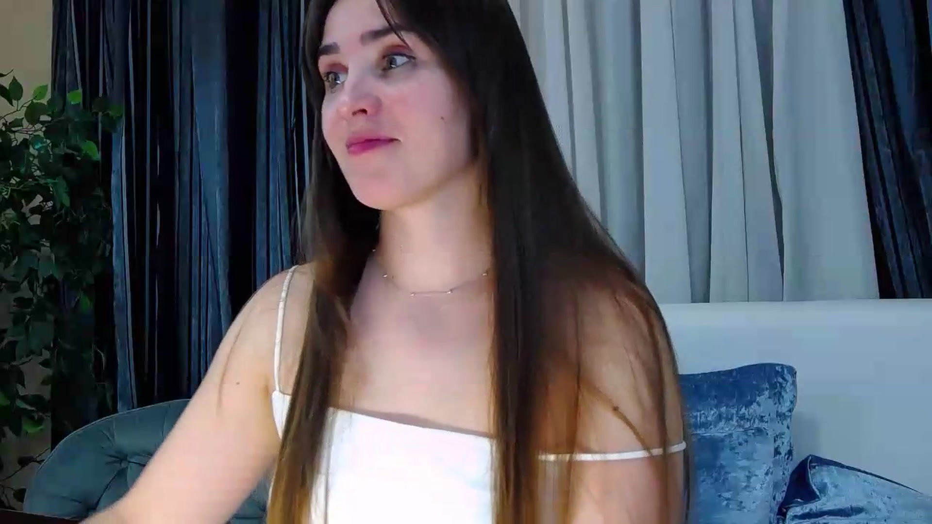 Gallery image thumbnail from Floured's myfreecams stream on, 09/04/2026, 11:52 image 5 of 20