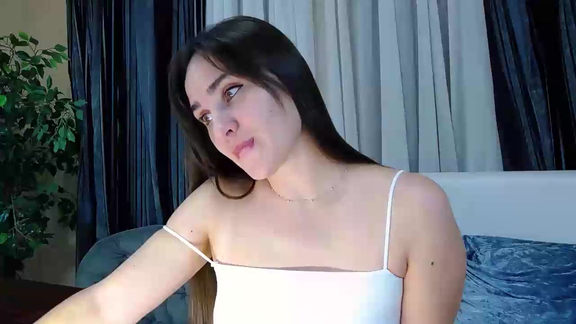 Gallery image thumbnail from Floured's myfreecams stream on, 09/06/2026, 08:30 image 14 of 20