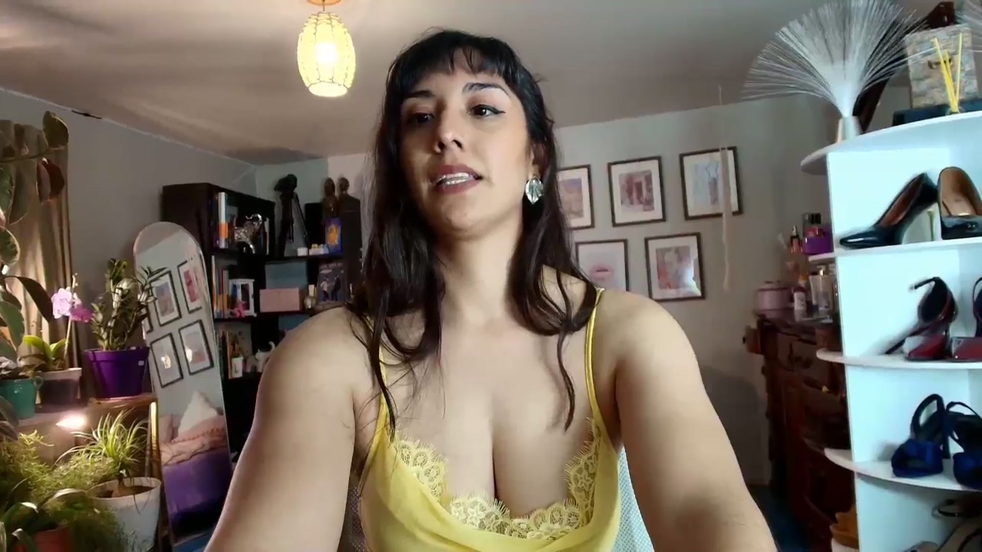 Gallery image thumbnail from FlowerNight's myfreecams stream on, 03/27/2026, 02:09 image 5 of 20