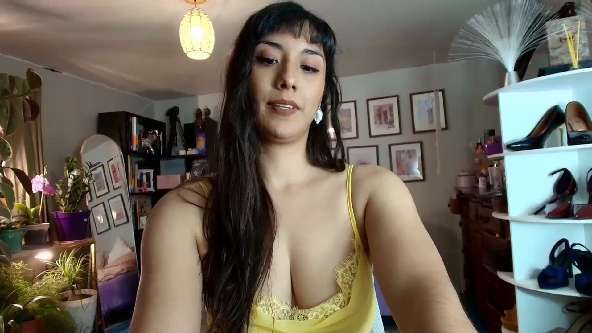 Gallery image thumbnail from FlowerNight's myfreecams stream on, 03/27/2026, 02:09 image 3 of 20