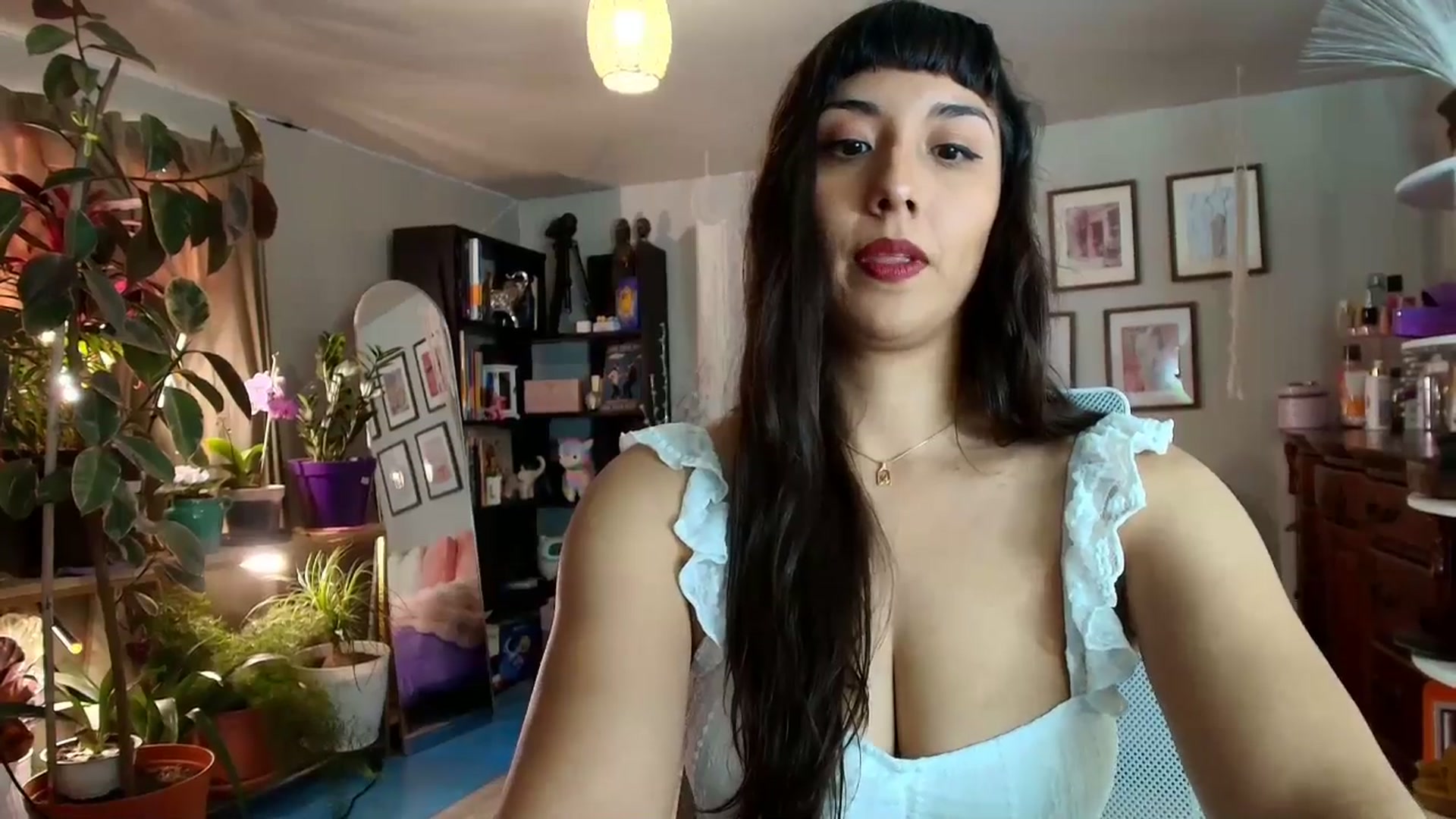 Gallery image thumbnail from FlowerNight's myfreecams stream on, 03/28/2026, 24:35 image 14 of 20