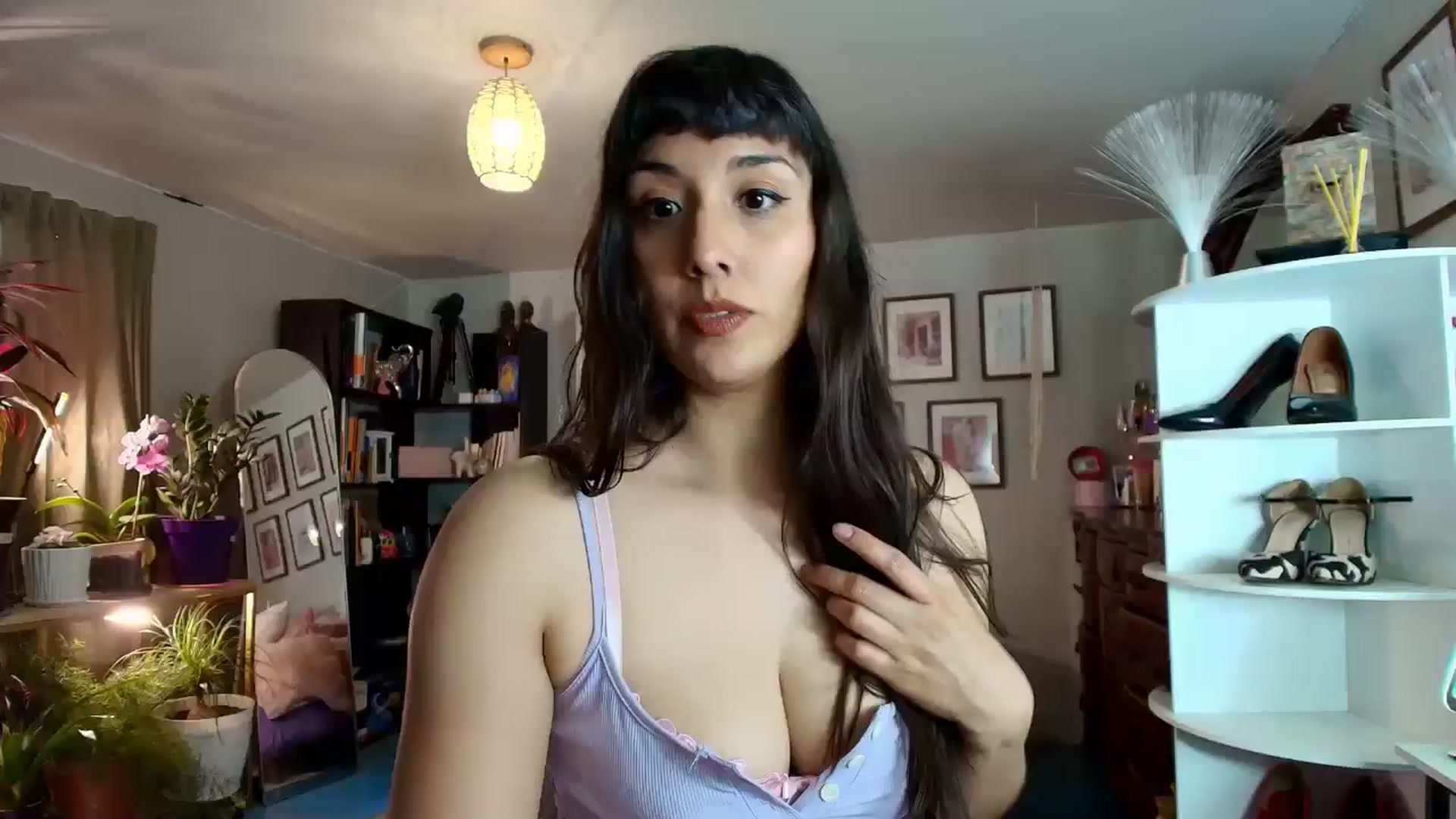 Gallery image thumbnail from FlowerNight's myfreecams stream on, 04/03/2026, 24:05 image 5 of 20