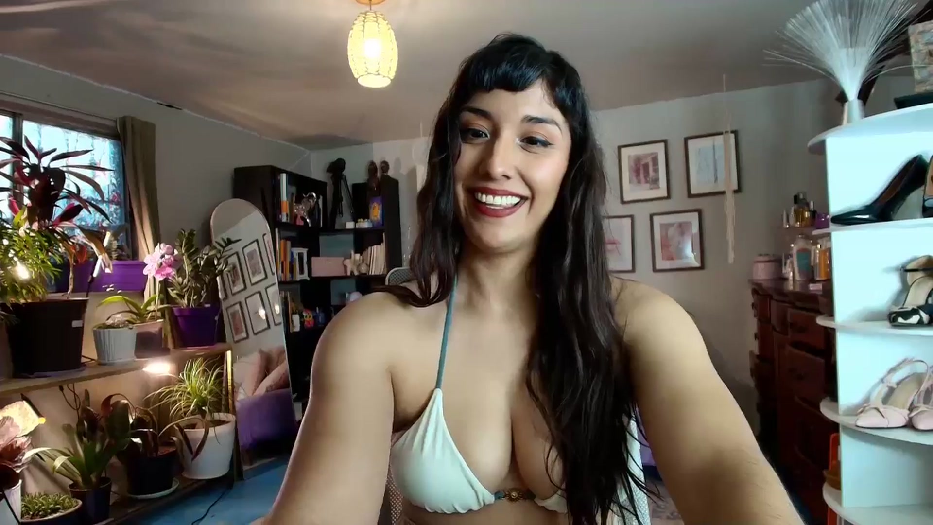 Gallery image thumbnail from FlowerNight's myfreecams stream on, 04/05/2026, 02:08 image 2 of 20