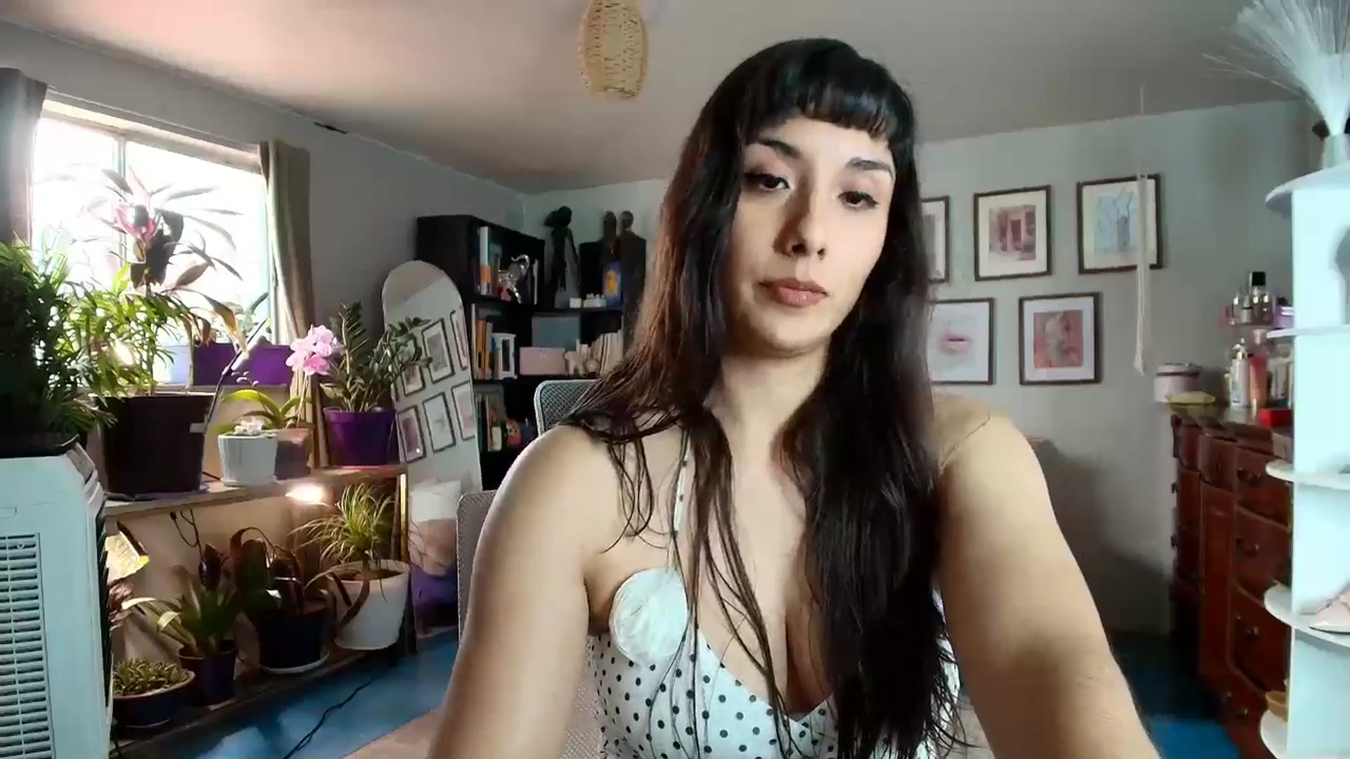 Gallery image thumbnail from FlowerNight's myfreecams stream on, 04/06/2026, 23:16 image 12 of 20