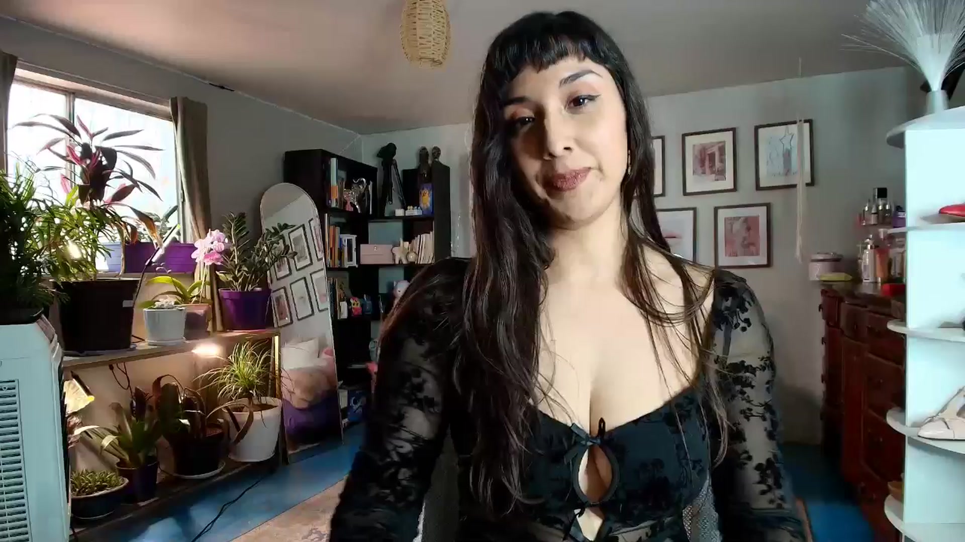 Gallery image thumbnail from FlowerNight's myfreecams stream on, 04/07/2026, 24:01 image 12 of 20