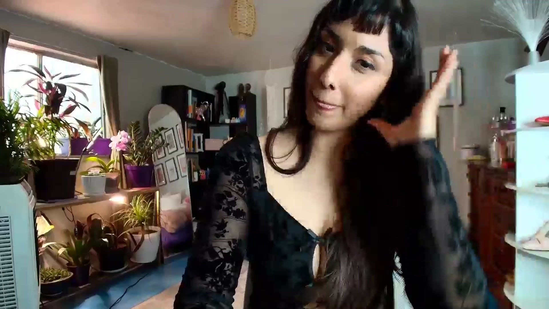 Gallery image thumbnail from FlowerNight's myfreecams stream on, 04/07/2026, 24:01 image 19 of 20