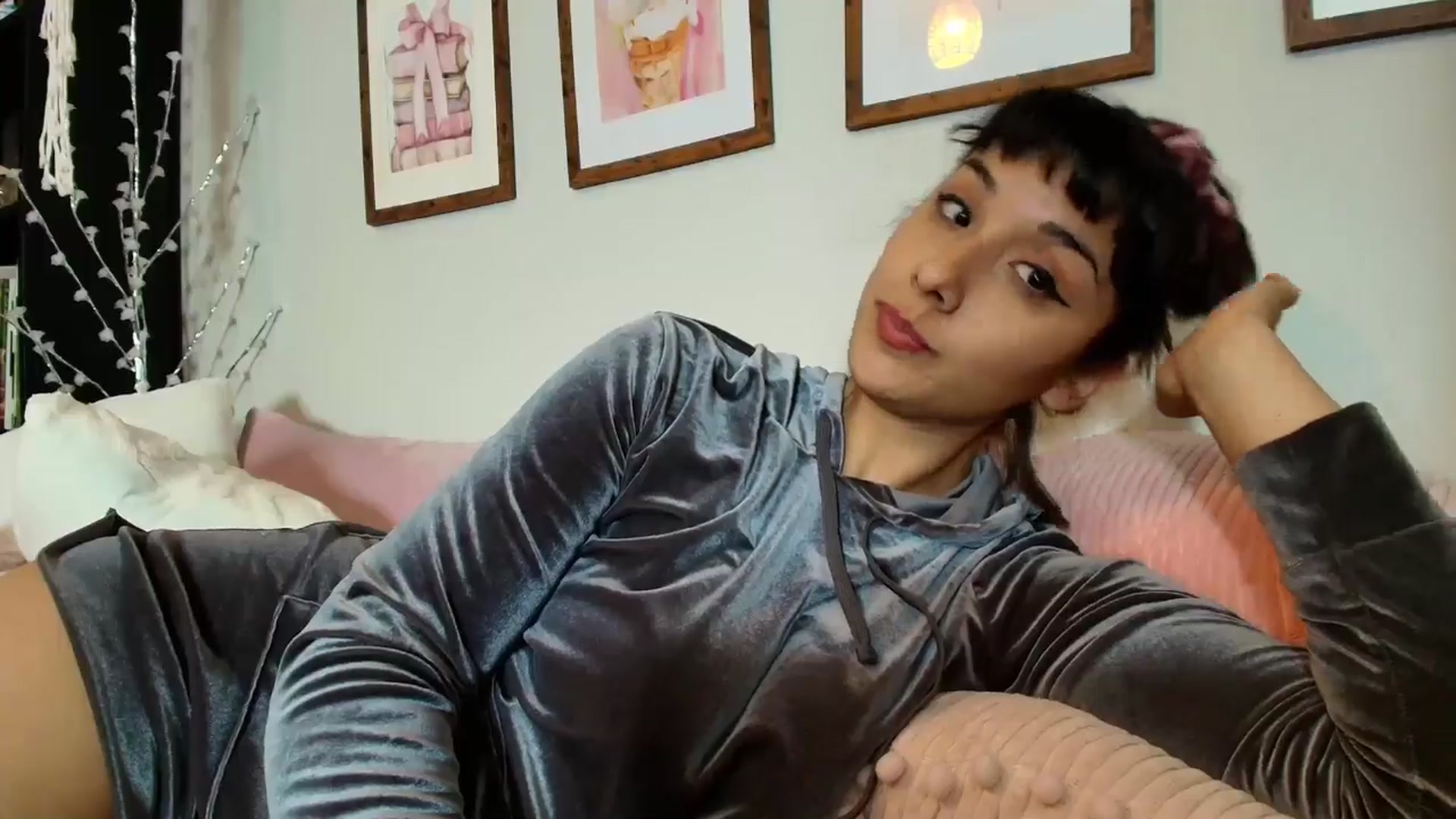 Gallery image thumbnail from FlowerNight's myfreecams stream on, 04/07/2026, 06:23 image 8 of 20