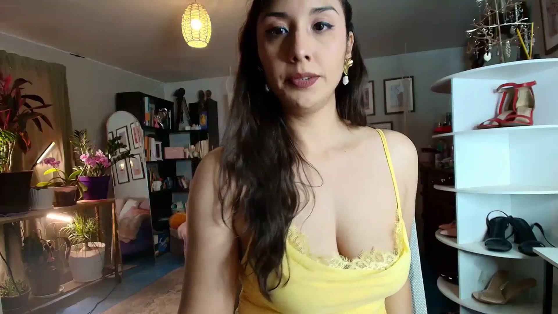 Gallery image thumbnail from FlowerNight's myfreecams stream on, 05/04/2026, 23:36 image 12 of 20