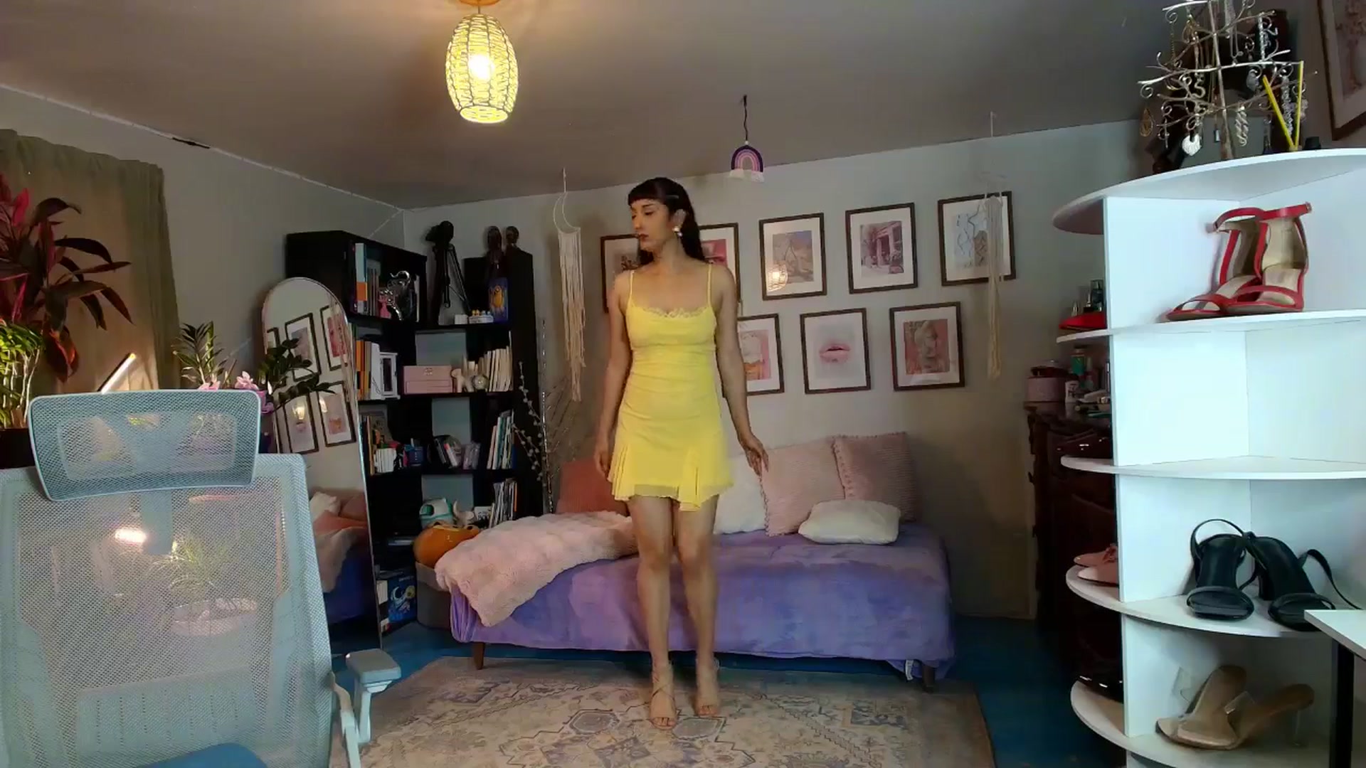 Gallery image thumbnail from FlowerNight's myfreecams stream on, 05/04/2026, 23:36 image 17 of 20