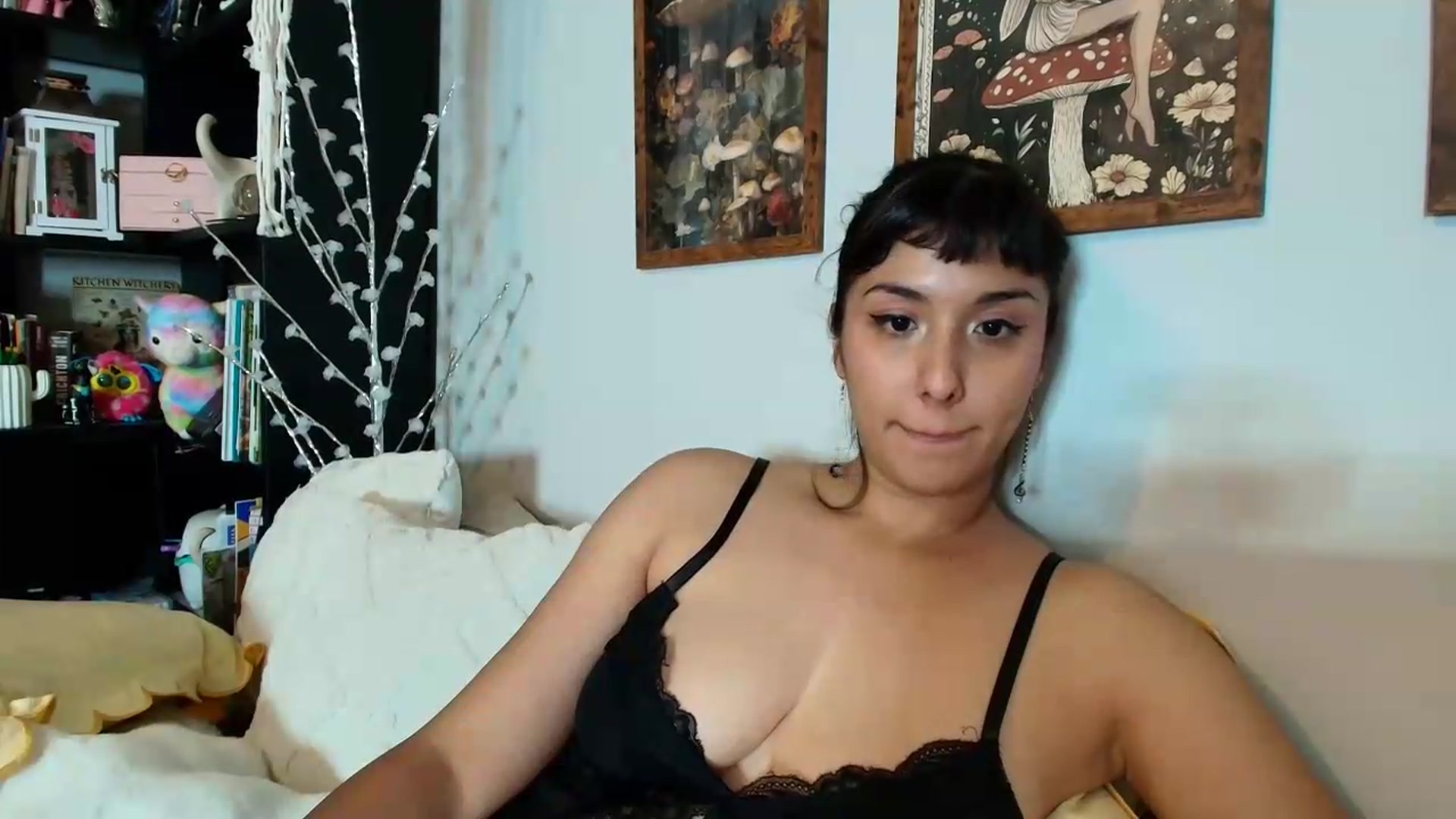 Gallery image thumbnail from FlowerNight's myfreecams stream on, 05/14/2026, 05:56 image 16 of 20