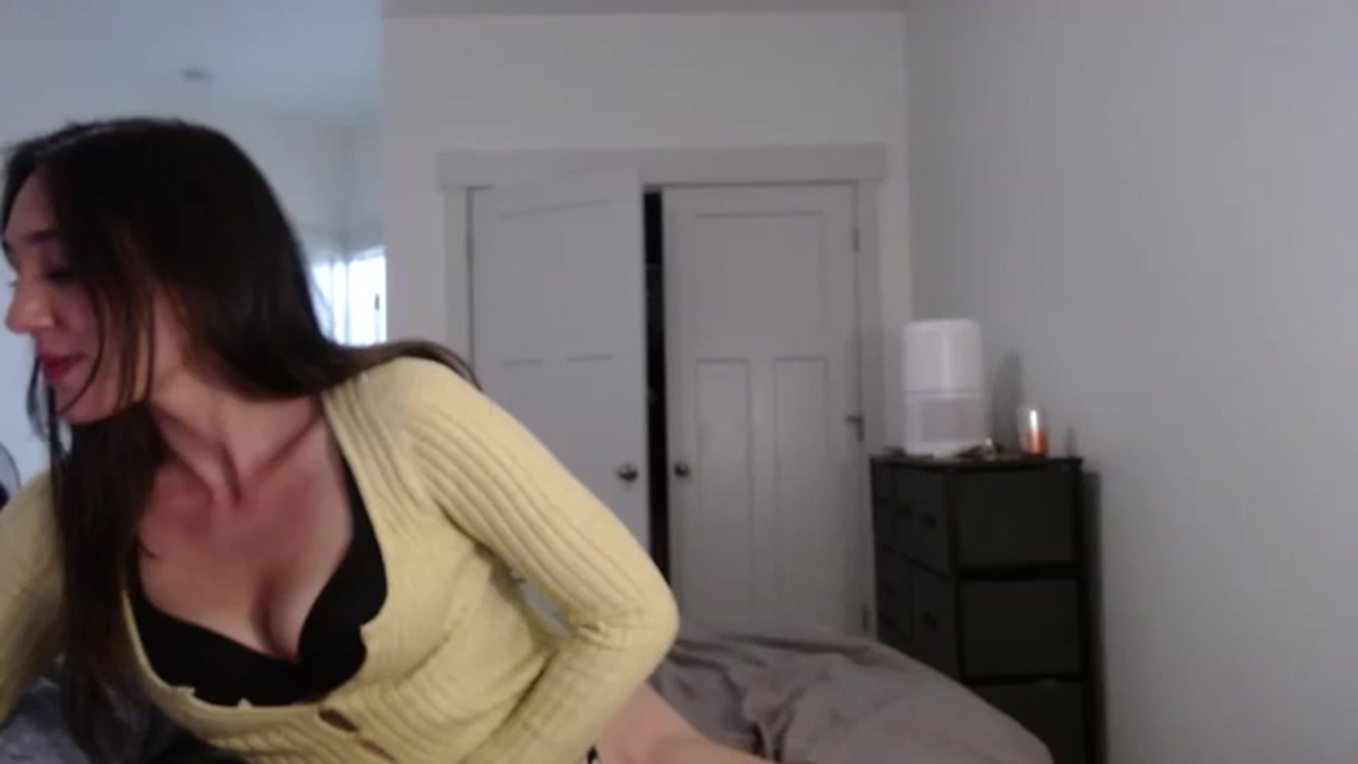 Gallery image thumbnail from Flowerchild89's myfreecams stream on, 09/07/2023, 04:55 image 18 of 20