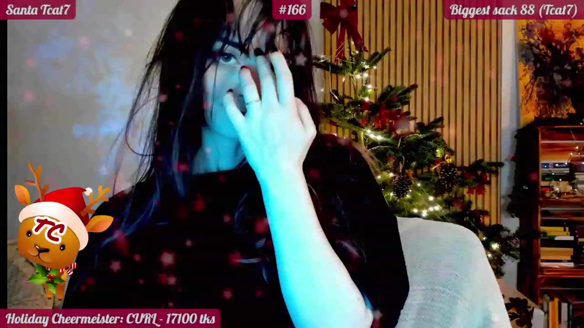 Gallery image thumbnail from FluffinRayRay's myfreecams stream on, 12/22/2022, 02:56 image 2 of 20