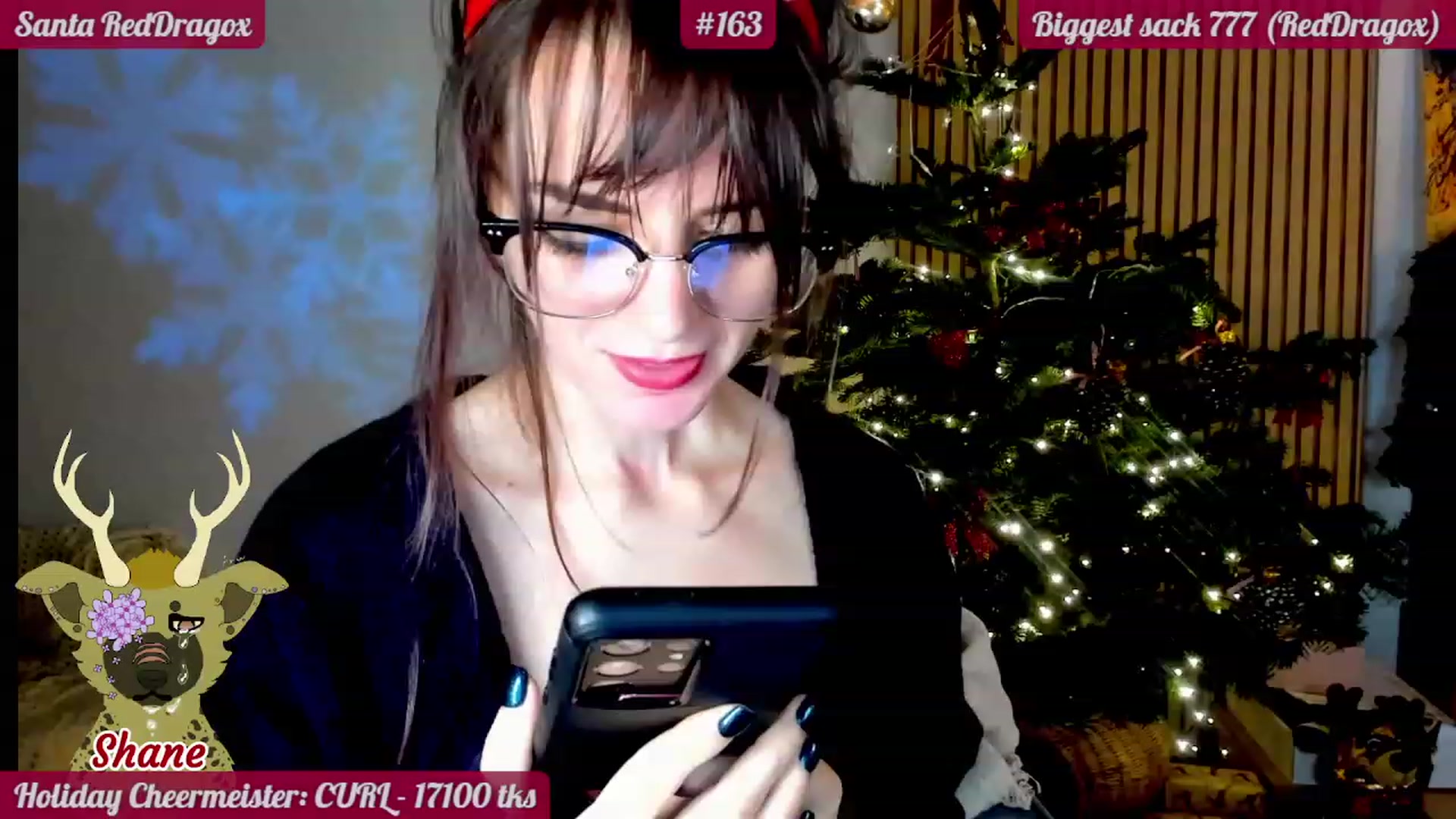 Gallery image thumbnail from FluffinRayRay's myfreecams stream on, 12/23/2022, 02:42 image 5 of 20