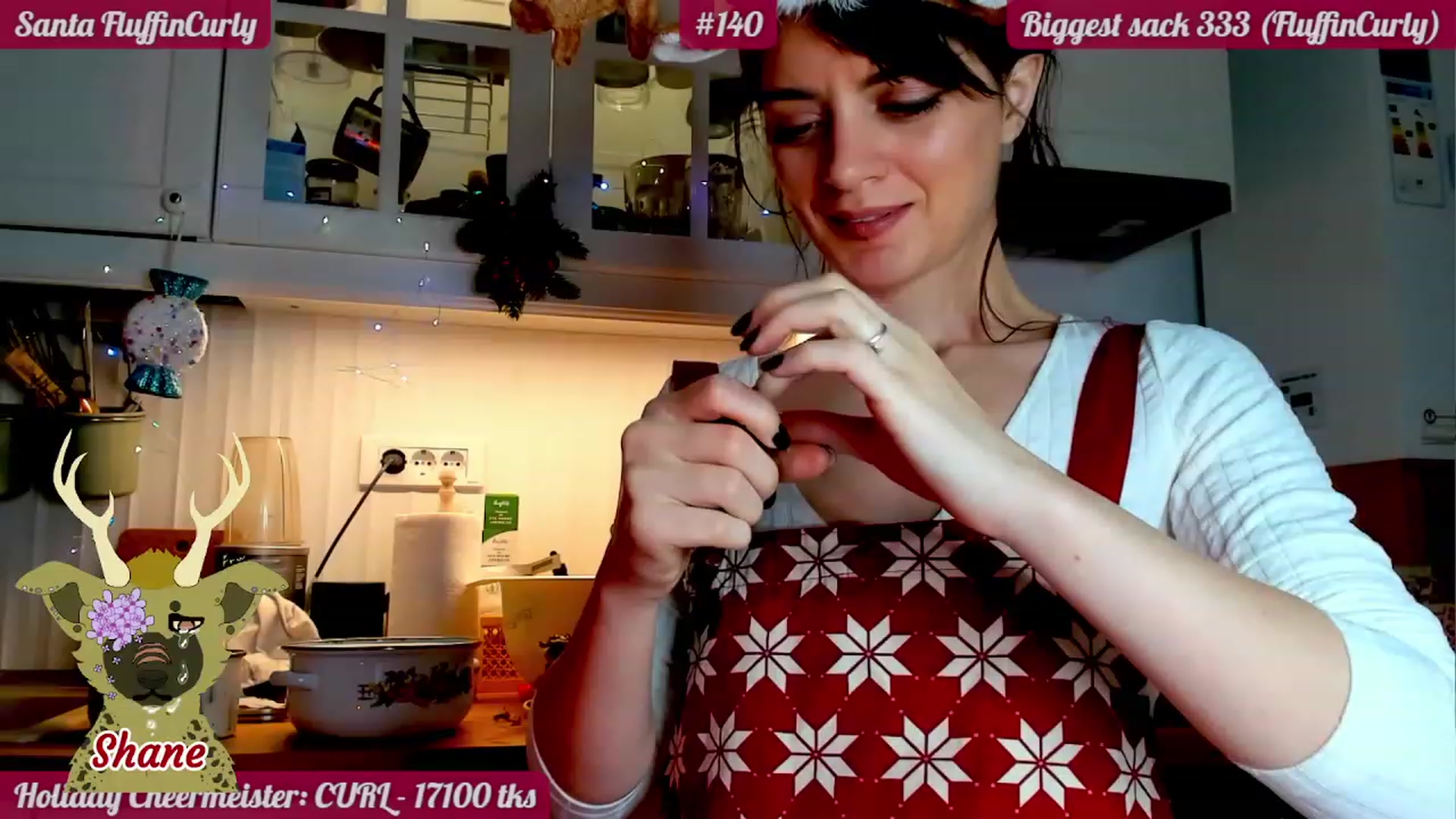 Gallery image thumbnail from FluffinRayRay's myfreecams stream on, 12/25/2022, 04:09 image 7 of 20
