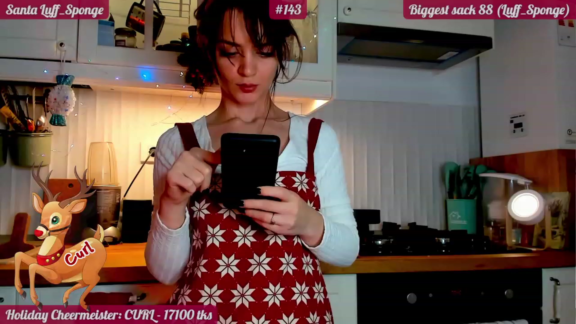 Gallery image thumbnail from FluffinRayRay's myfreecams stream on, 12/25/2022, 04:09 image 2 of 20
