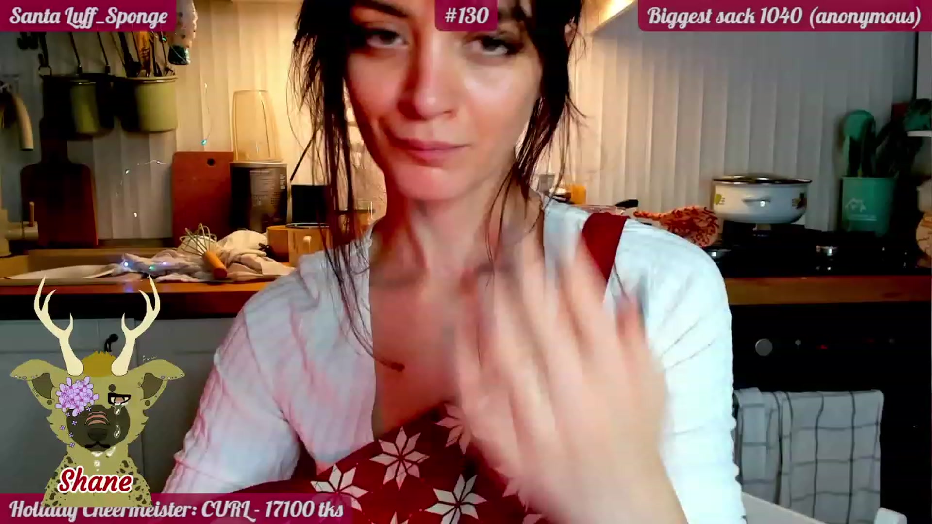 Gallery image thumbnail from FluffinRayRay's myfreecams stream on, 12/25/2022, 05:56 image 12 of 20