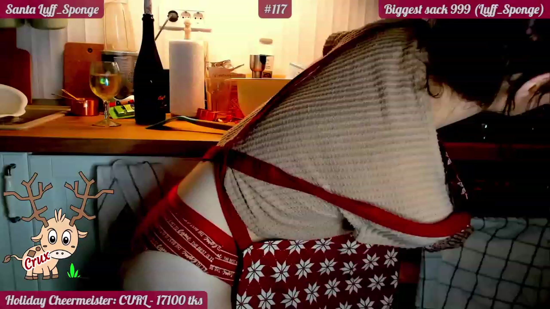Gallery image thumbnail from FluffinRayRay's myfreecams stream on, 12/27/2022, 03:56 image 7 of 20