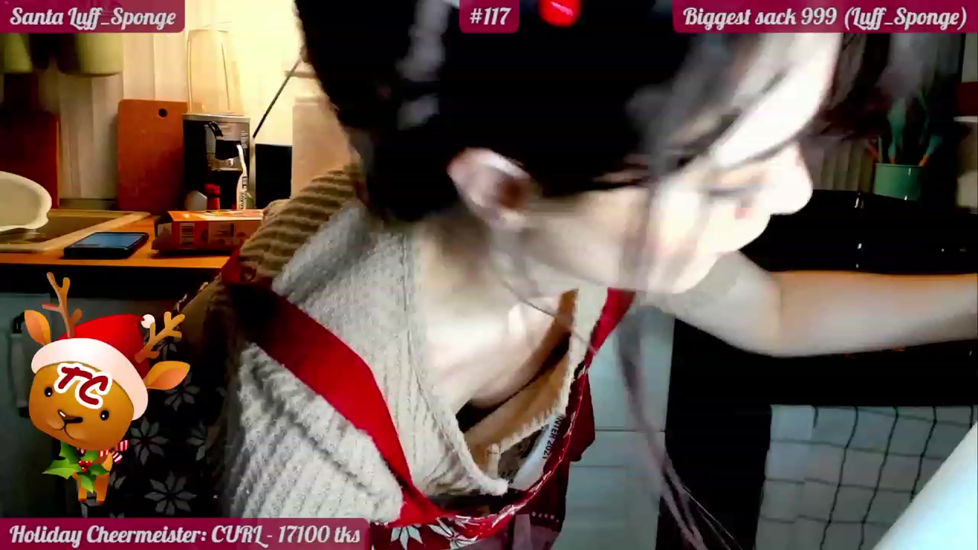 Gallery image thumbnail from FluffinRayRay's myfreecams stream on, 12/27/2022, 03:56 image 6 of 20