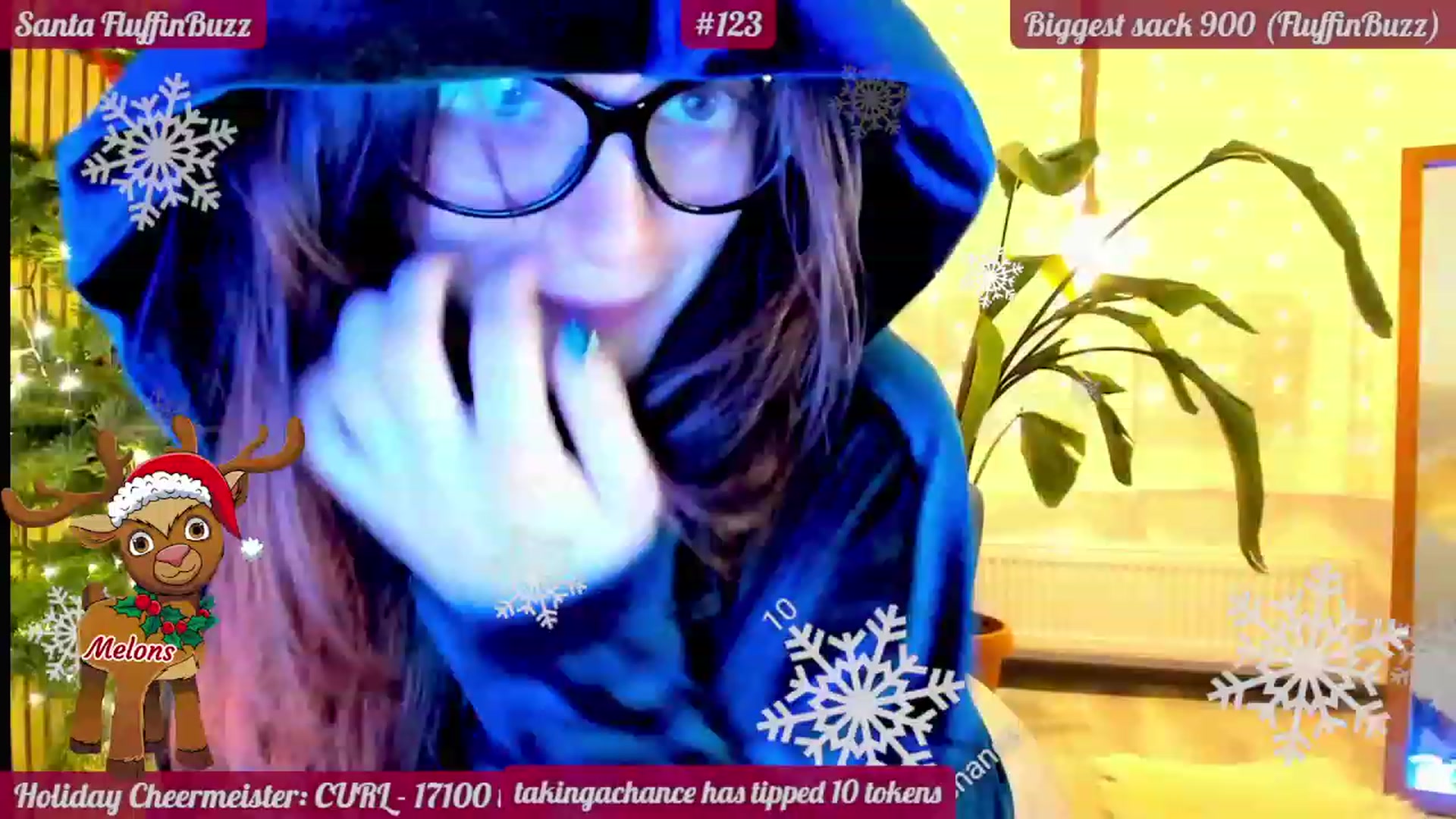 Gallery image thumbnail from FluffinRayRay's myfreecams stream on, 12/31/2022, 03:45 image 1 of 20