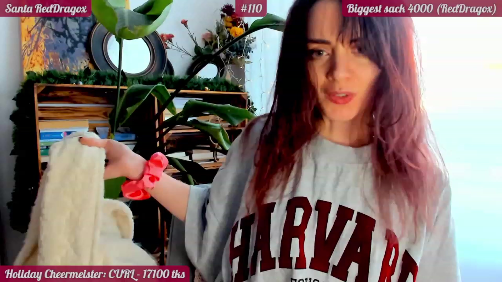 Gallery image thumbnail from FluffinRayRay's myfreecams stream on, 01/01/2023, 08:08 image 1 of 20