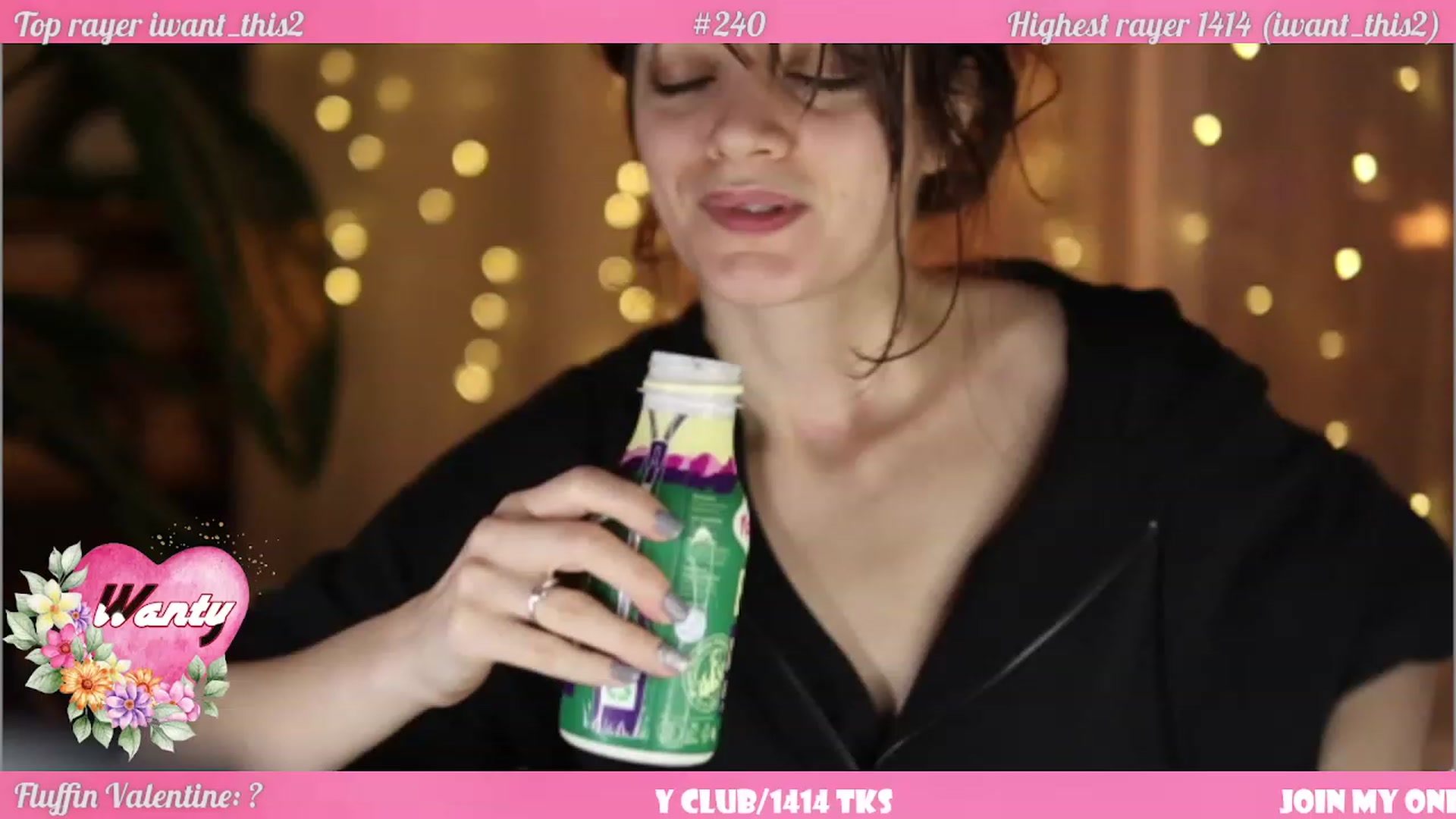 Gallery image thumbnail from FluffinRayRay's myfreecams stream on, 02/04/2023, 02:46 image 13 of 20