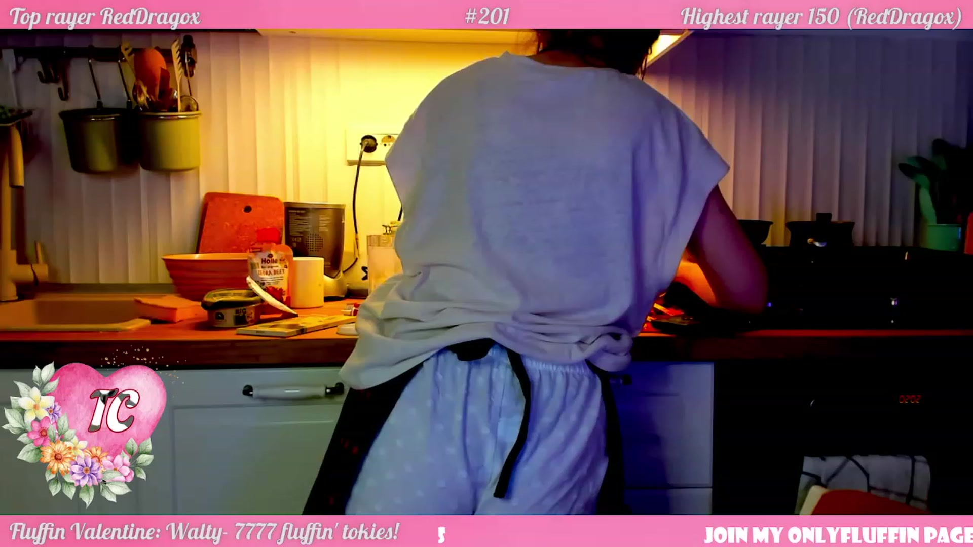 Gallery image thumbnail from FluffinRayRay's myfreecams stream on, 02/13/2023, 05:04 image 7 of 20