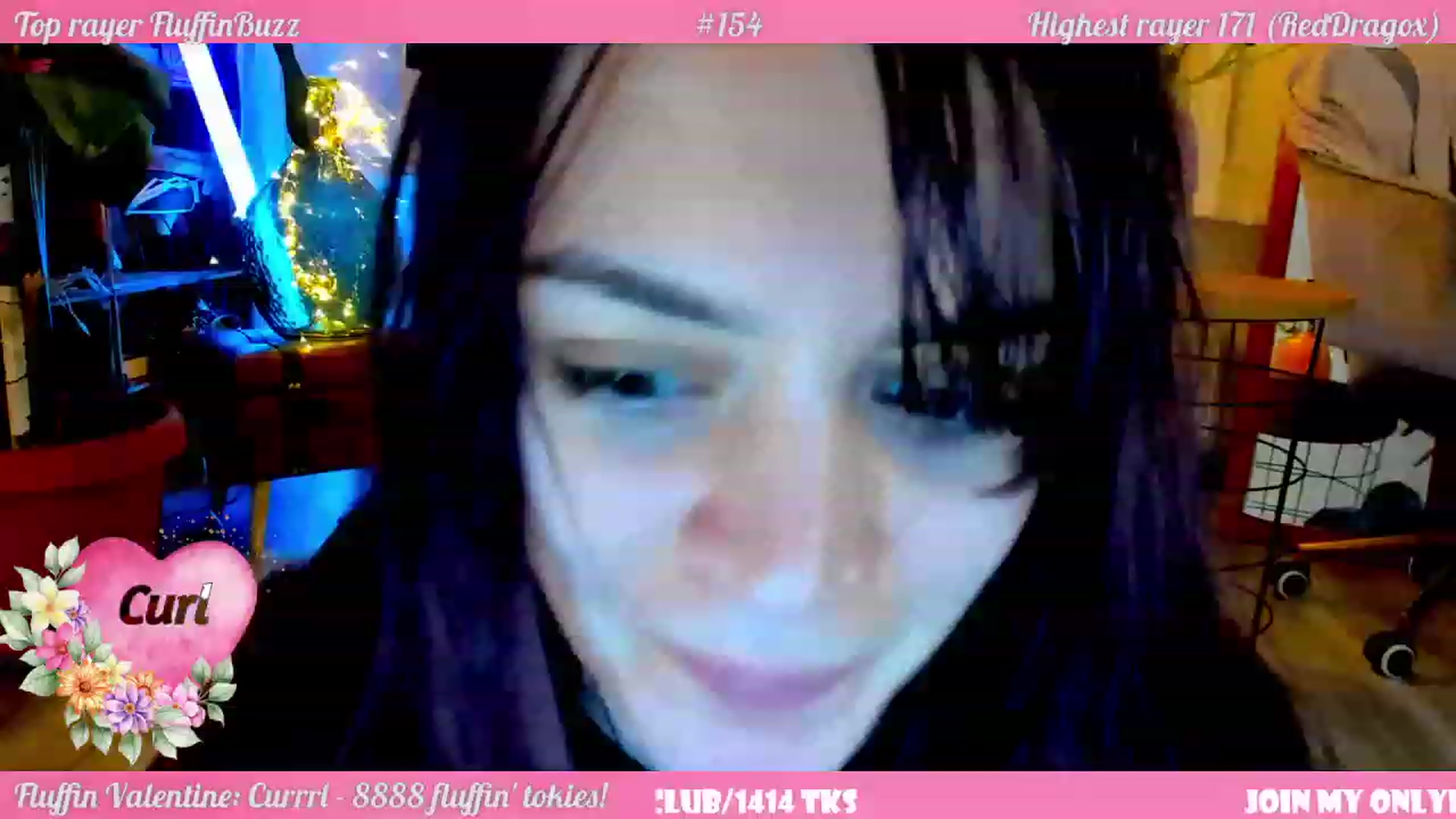 Gallery image thumbnail from FluffinRayRay's myfreecams stream on, 02/17/2023, 02:40 image 12 of 20