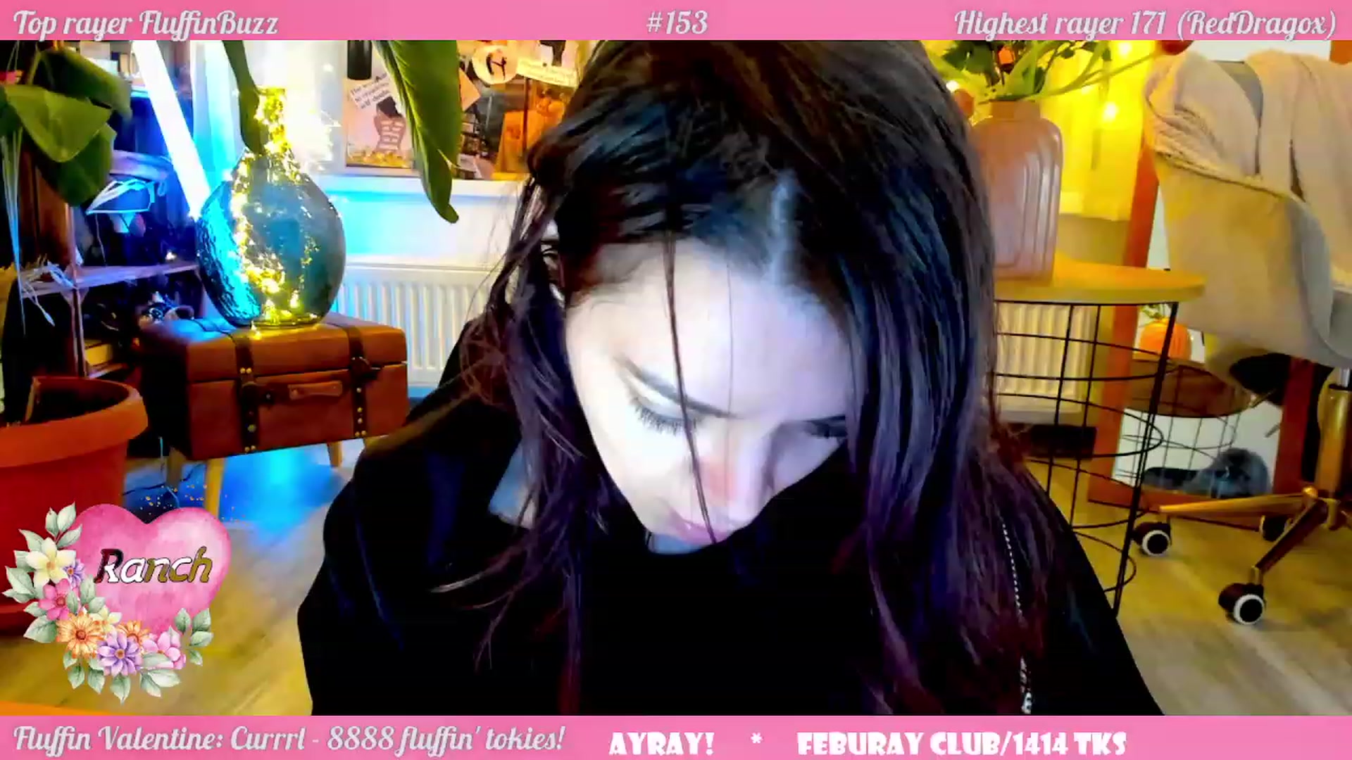 Gallery image thumbnail from FluffinRayRay's myfreecams stream on, 02/17/2023, 02:40 image 15 of 20
