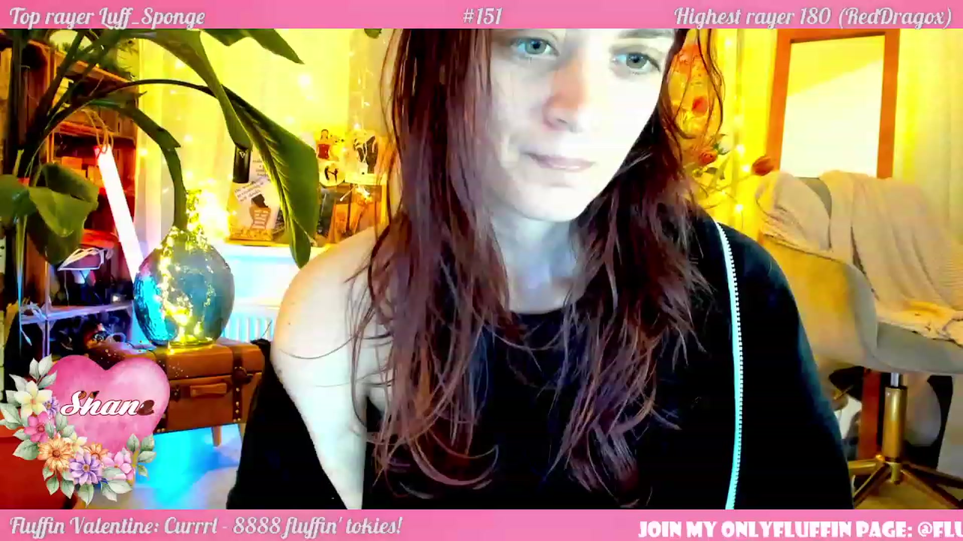 Gallery image thumbnail from FluffinRayRay's myfreecams stream on, 02/17/2023, 04:00 image 1 of 20