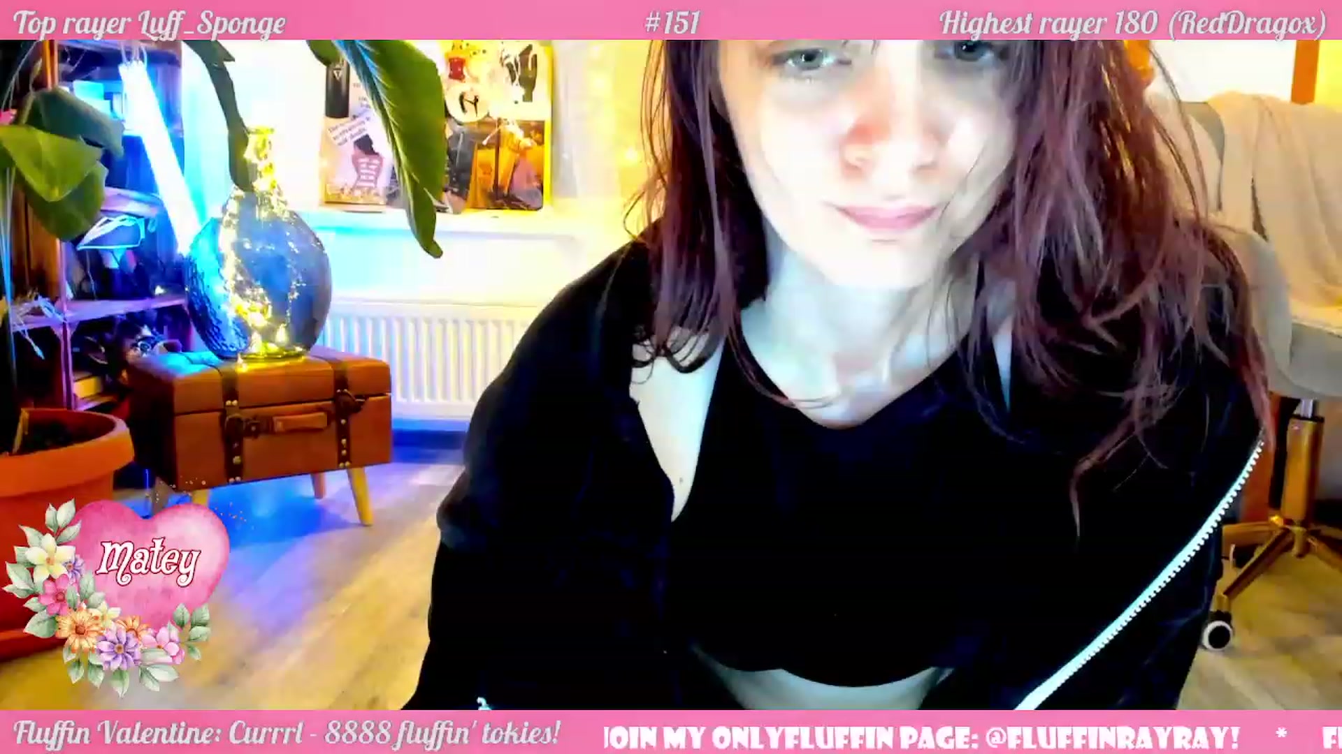 Gallery image thumbnail from FluffinRayRay's myfreecams stream on, 02/17/2023, 04:00 image 6 of 20