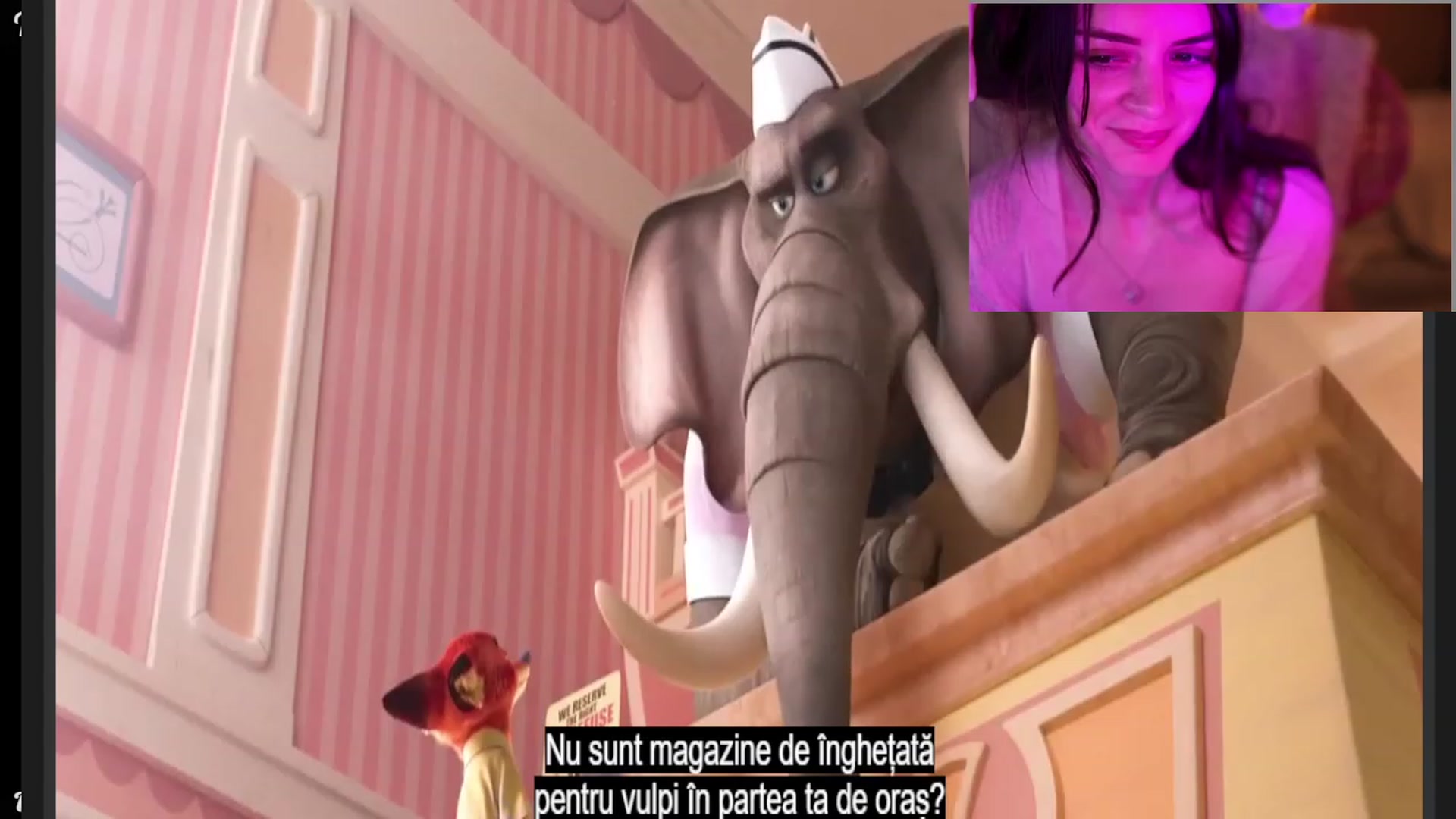 Gallery image thumbnail from FluffinRayRay's myfreecams stream on, 04/17/2023, 24:19 image 17 of 20