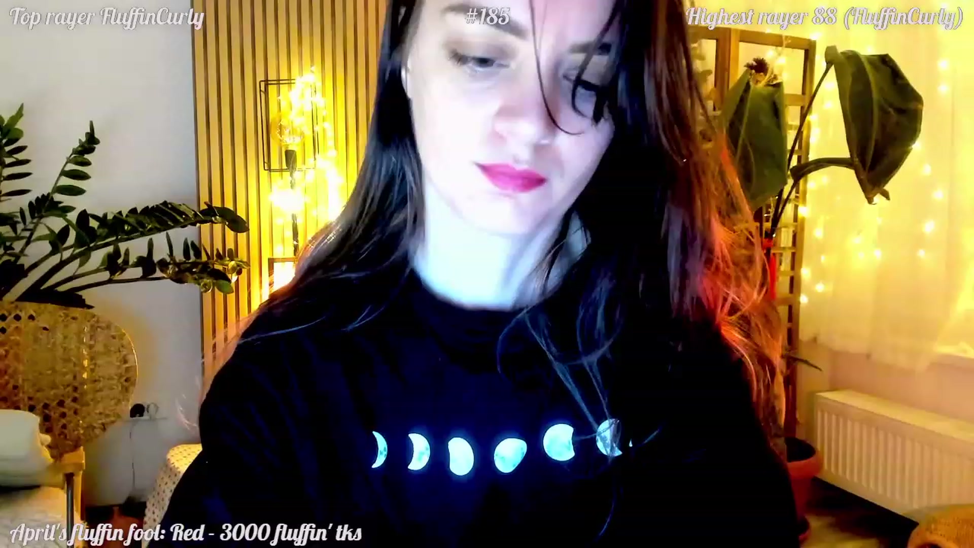 Gallery image thumbnail from FluffinRayRay's myfreecams stream on, 04/21/2023, 24:00 image 4 of 20
