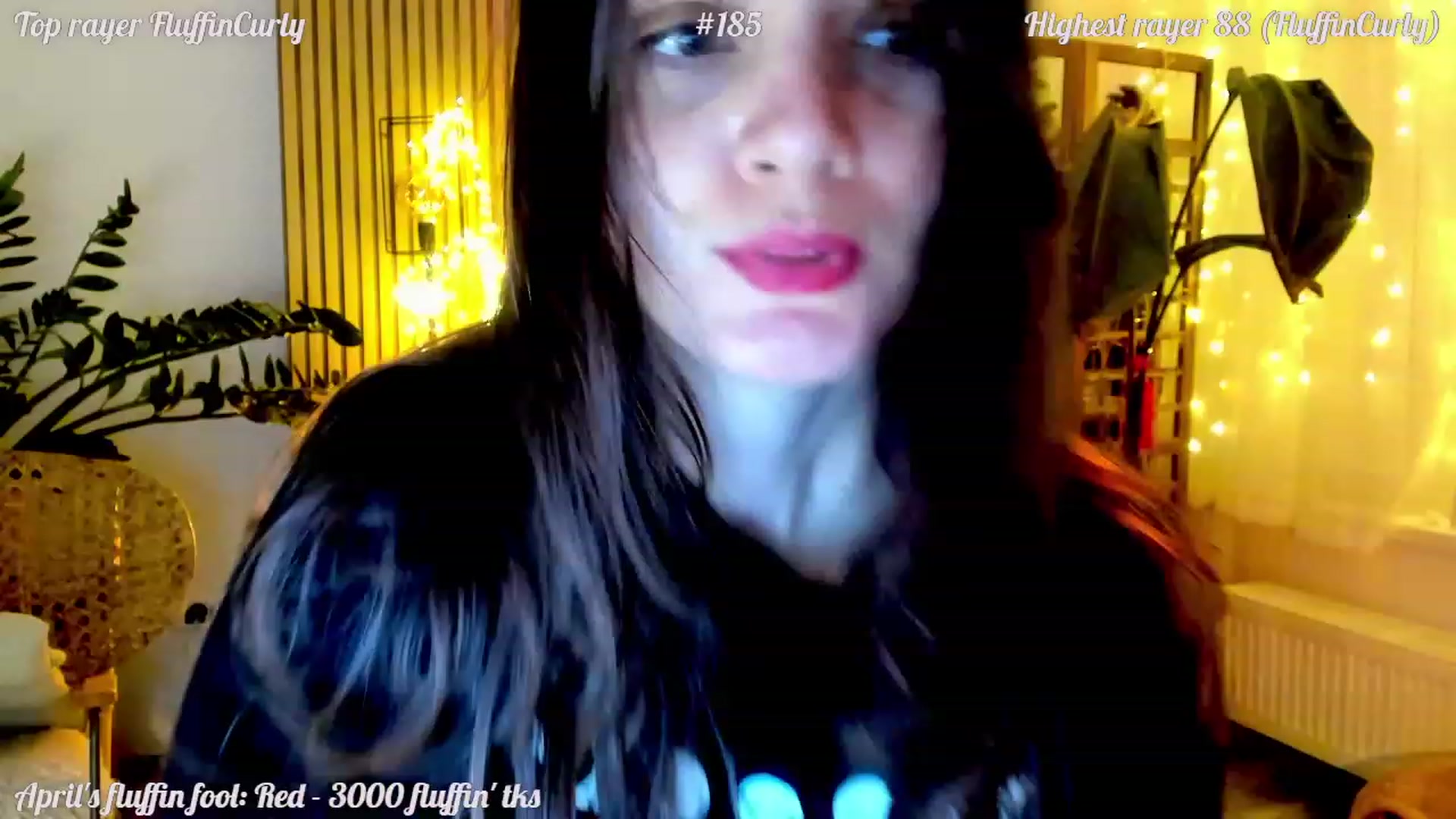 Gallery image thumbnail from FluffinRayRay's myfreecams stream on, 04/21/2023, 24:00 image 6 of 20