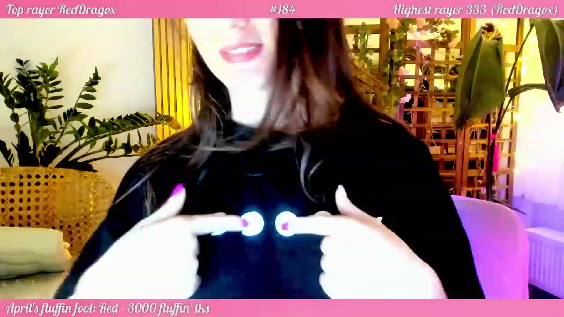 Gallery image thumbnail from FluffinRayRay's myfreecams stream on, 04/21/2023, 01:45 image 11 of 20